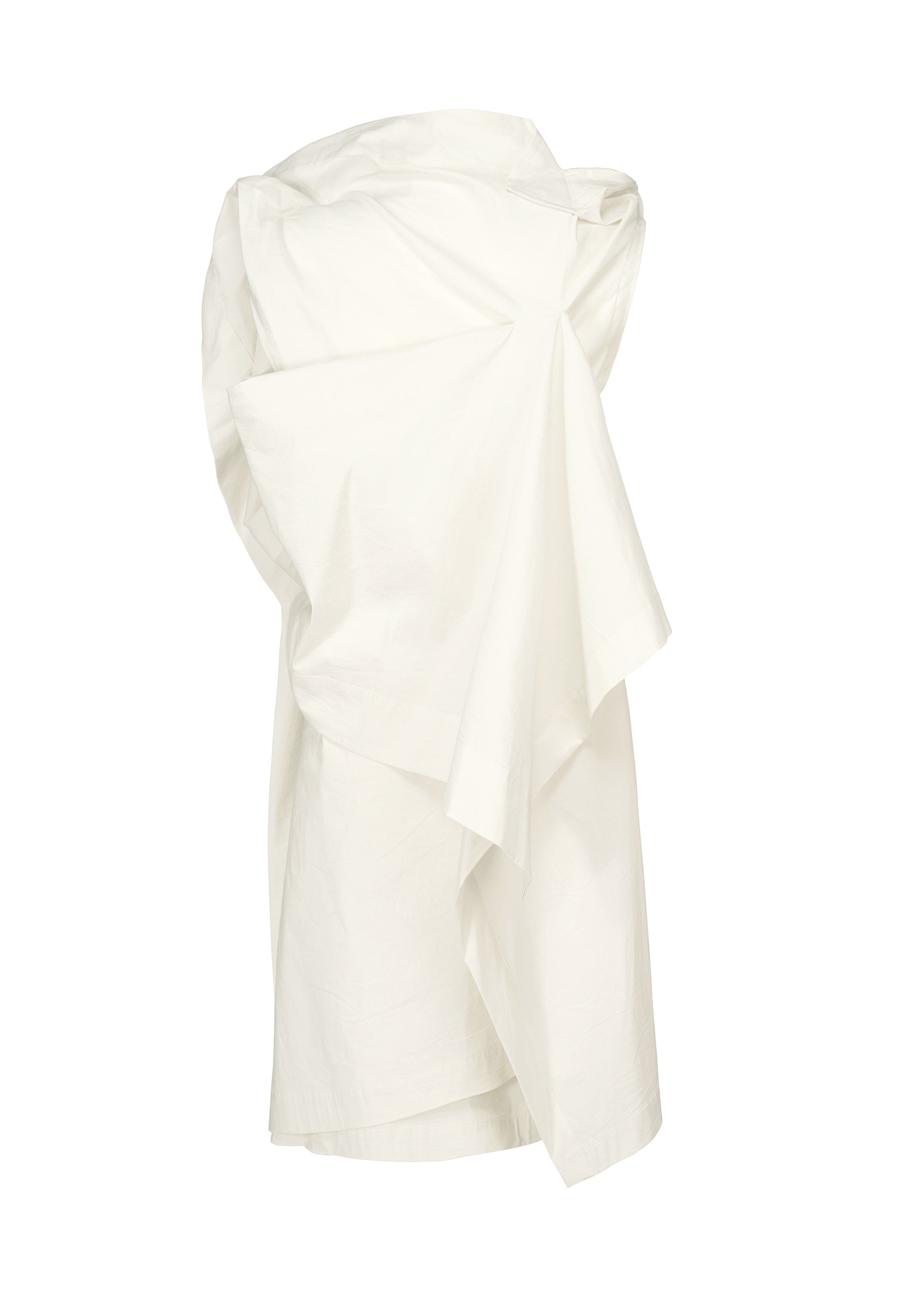 A detail shot of the ISSEY MIYAKE COLLAPSING SCULPTURE tunic.