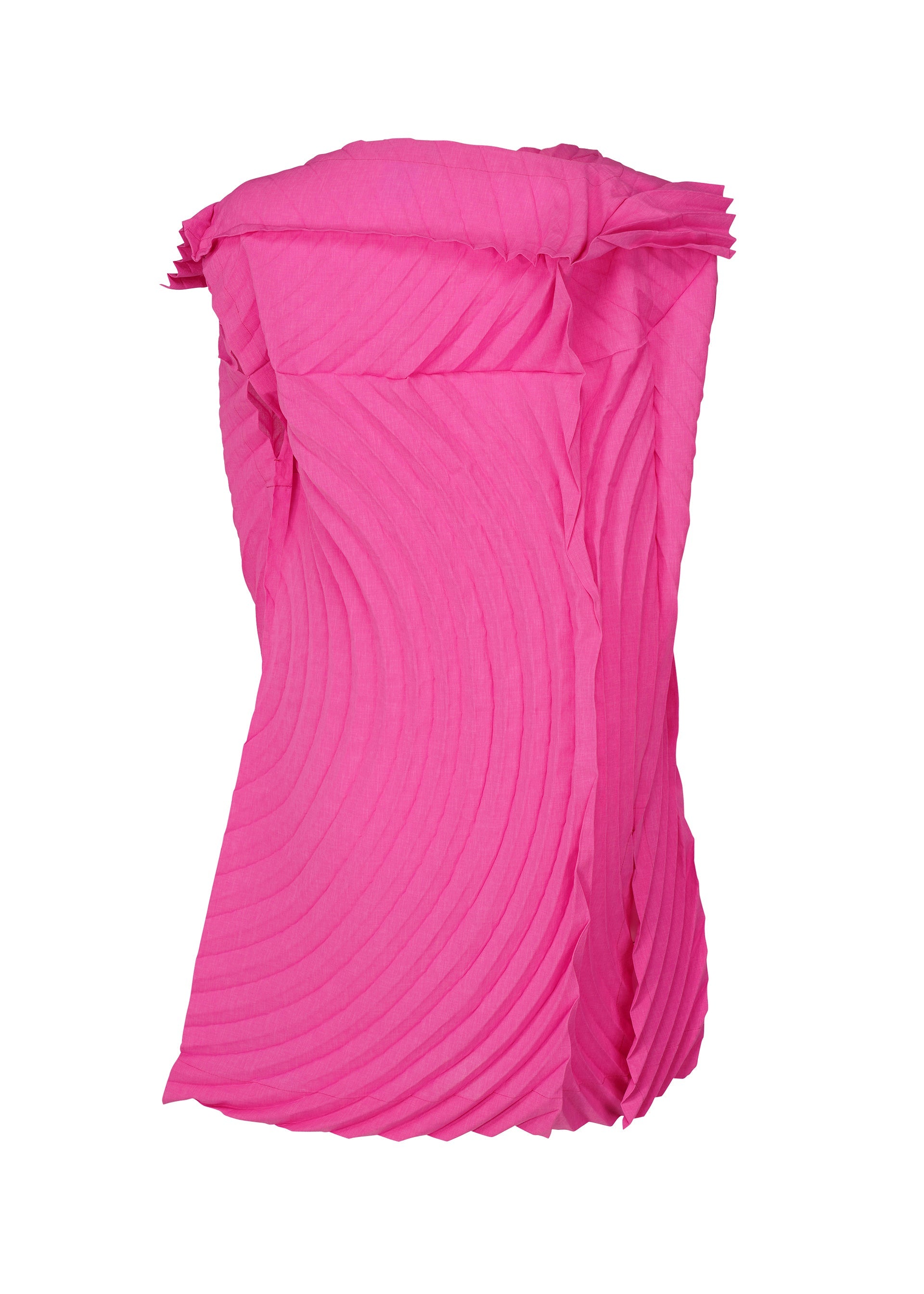 A detail shot of the ISSEY MIYAKE PAPER BAG PLEATS tunic.
