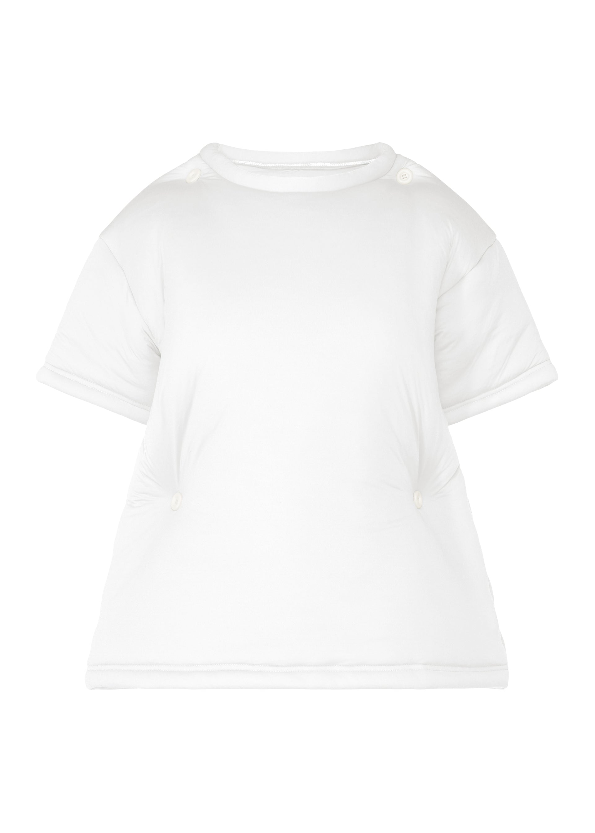 A product shot of the ISSEY MIYAKE PUMPED T top in white (01).