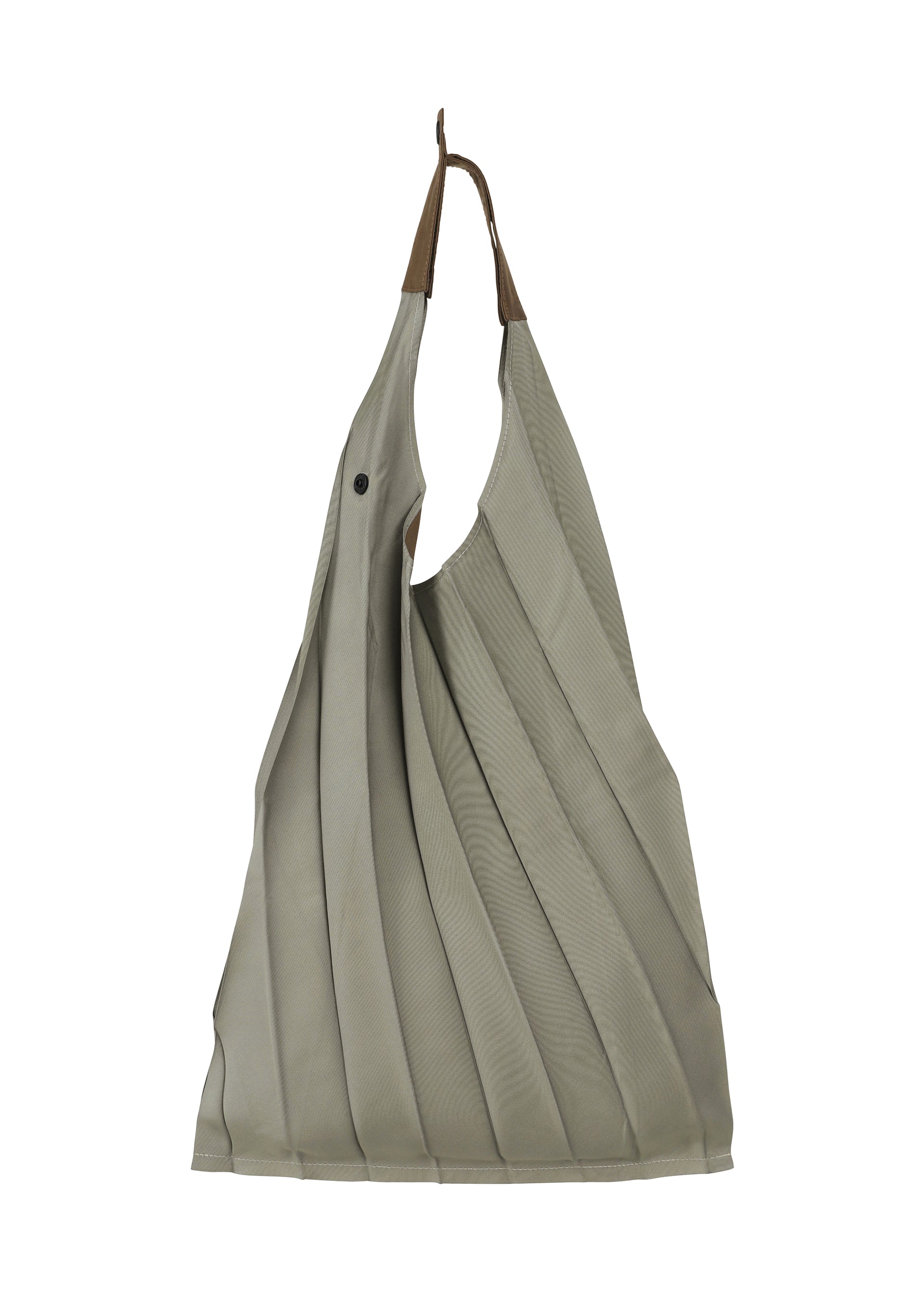 A product shot of the IM MEN GURU GURU bag in beige (41)