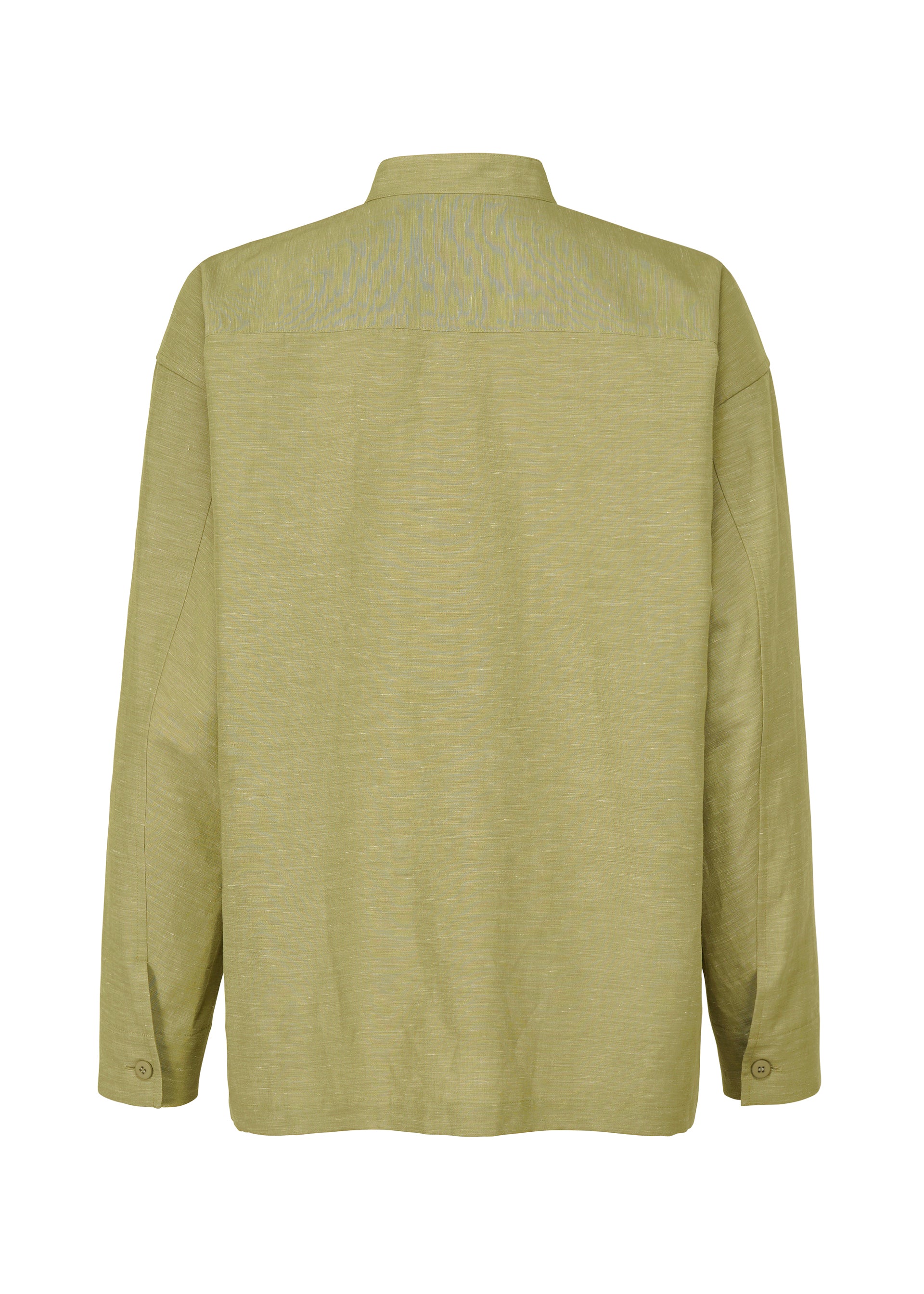 A detail shot of the IM MEN HYBRID SHIRT shirt