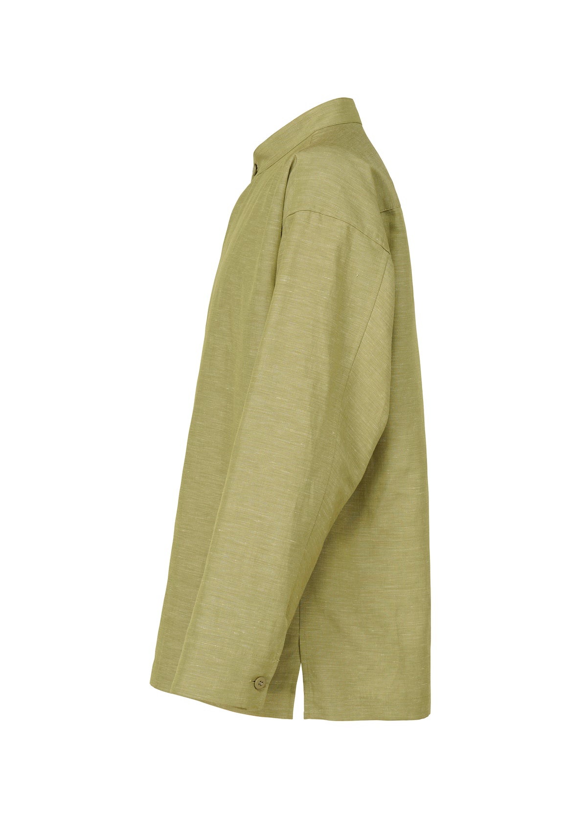 A detail shot of the IM MEN HYBRID SHIRT shirt