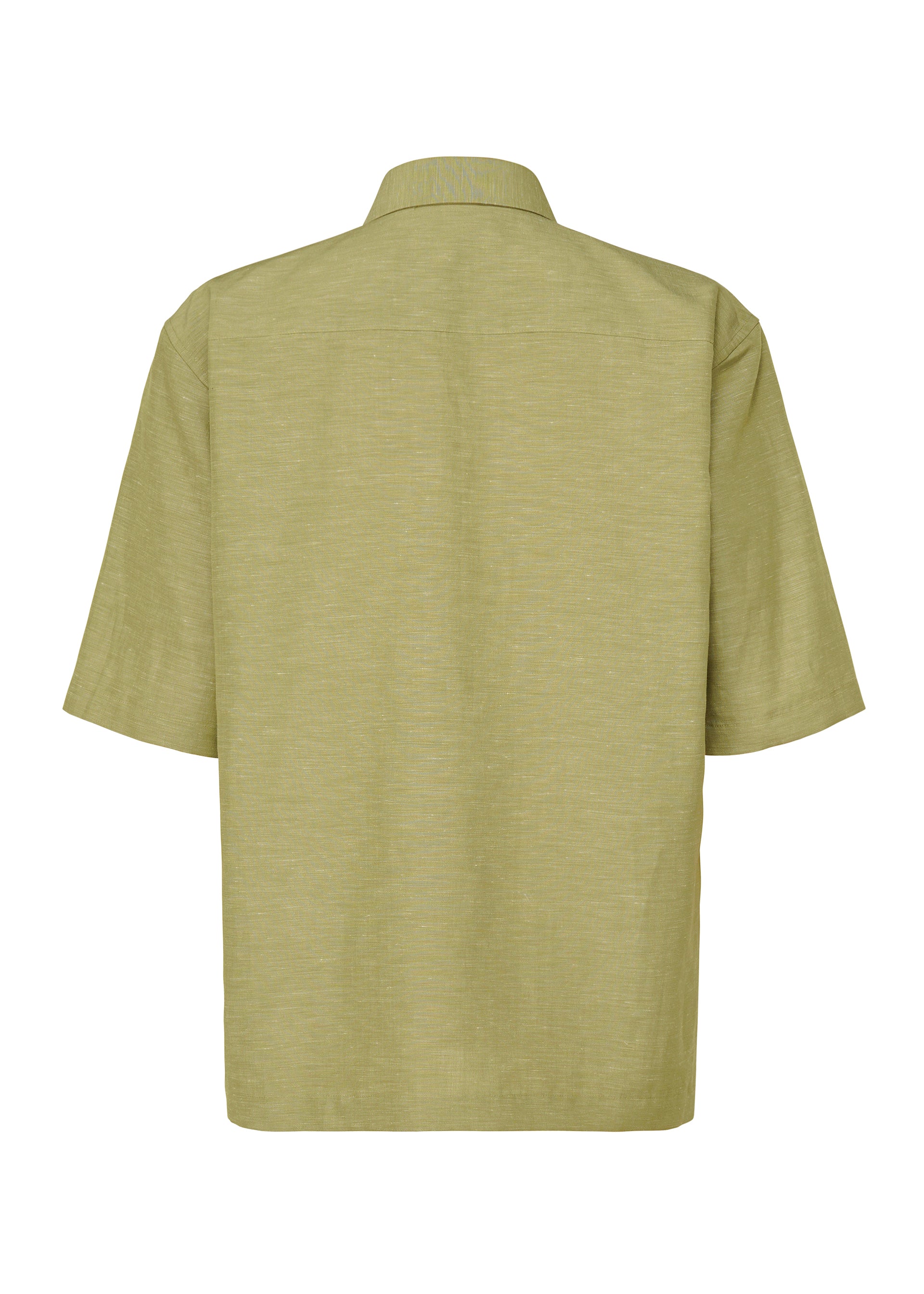 A detail shot of the IM MEN HYBRID SHIRT shirt