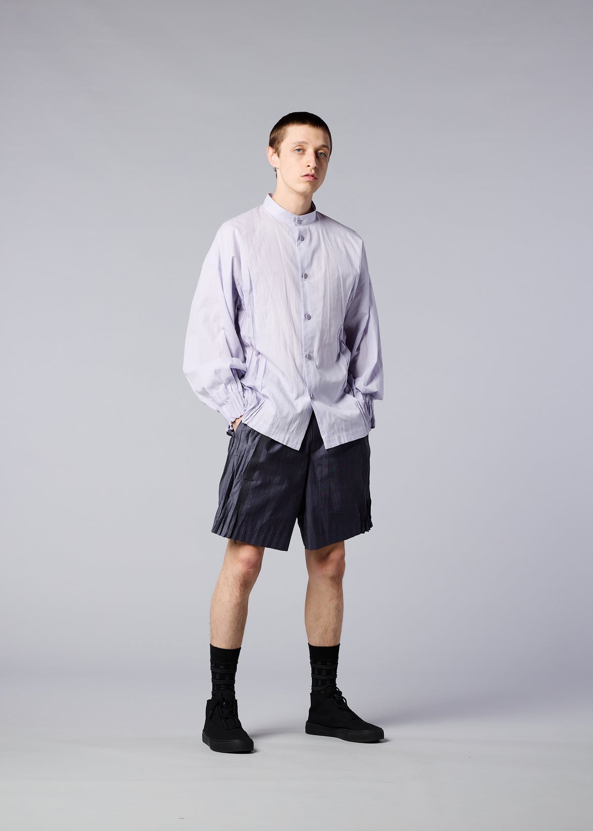 A model wears the IM MEN DUO SHIRT shirt