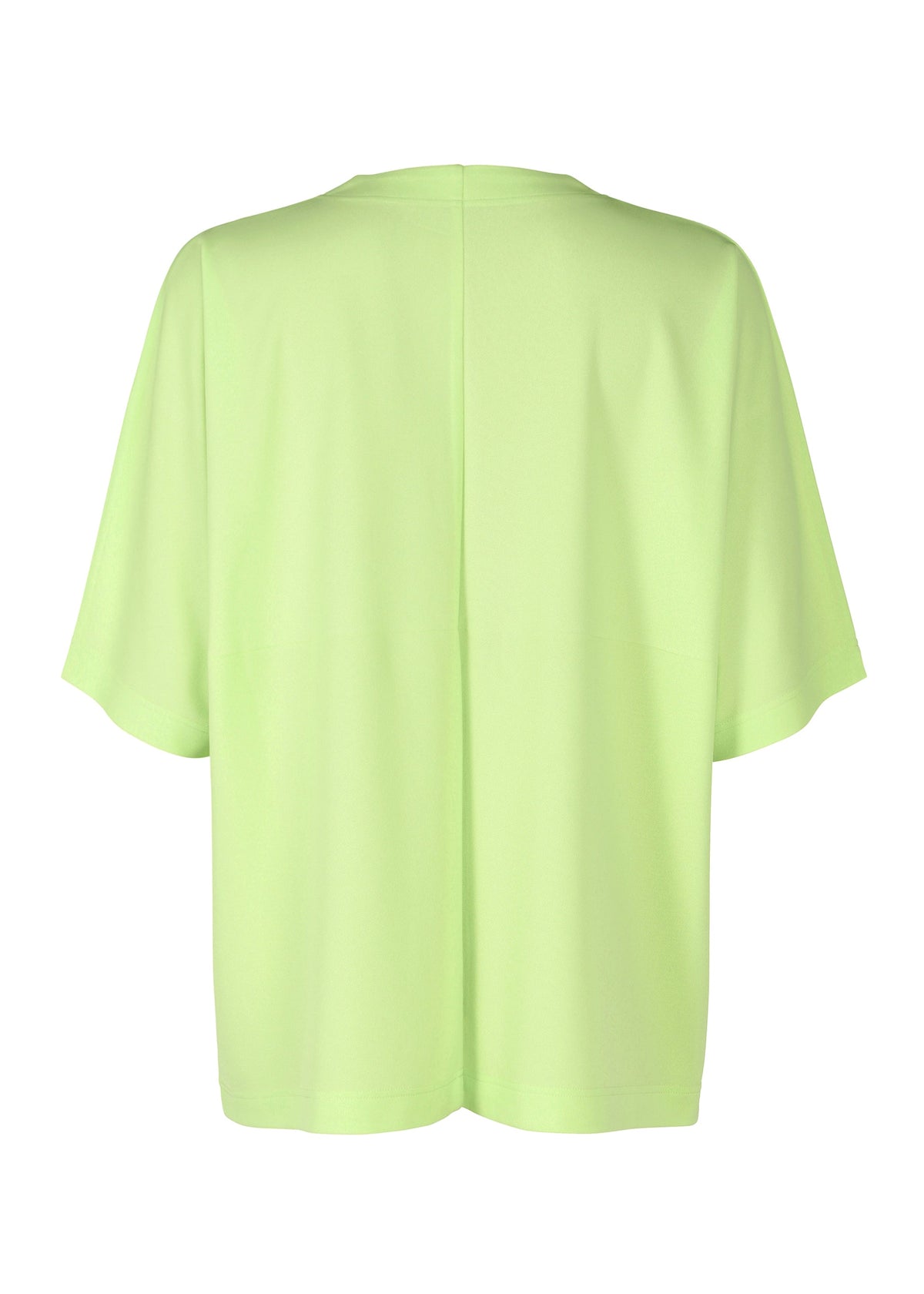 A detail shot of the IM MEN FLAT T top.