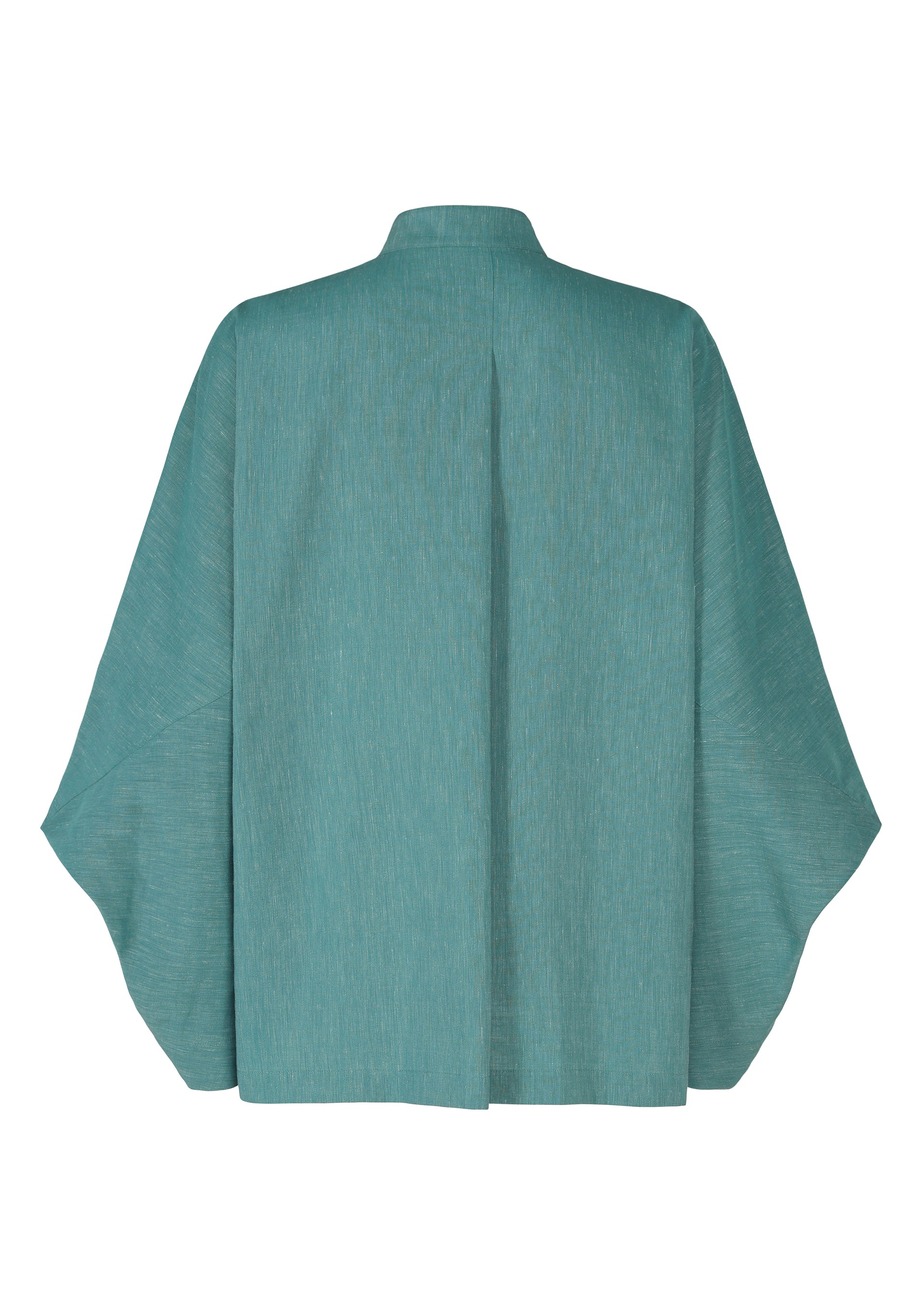 A detail shot of the IM MEN HYBRID SHIRT shirt.