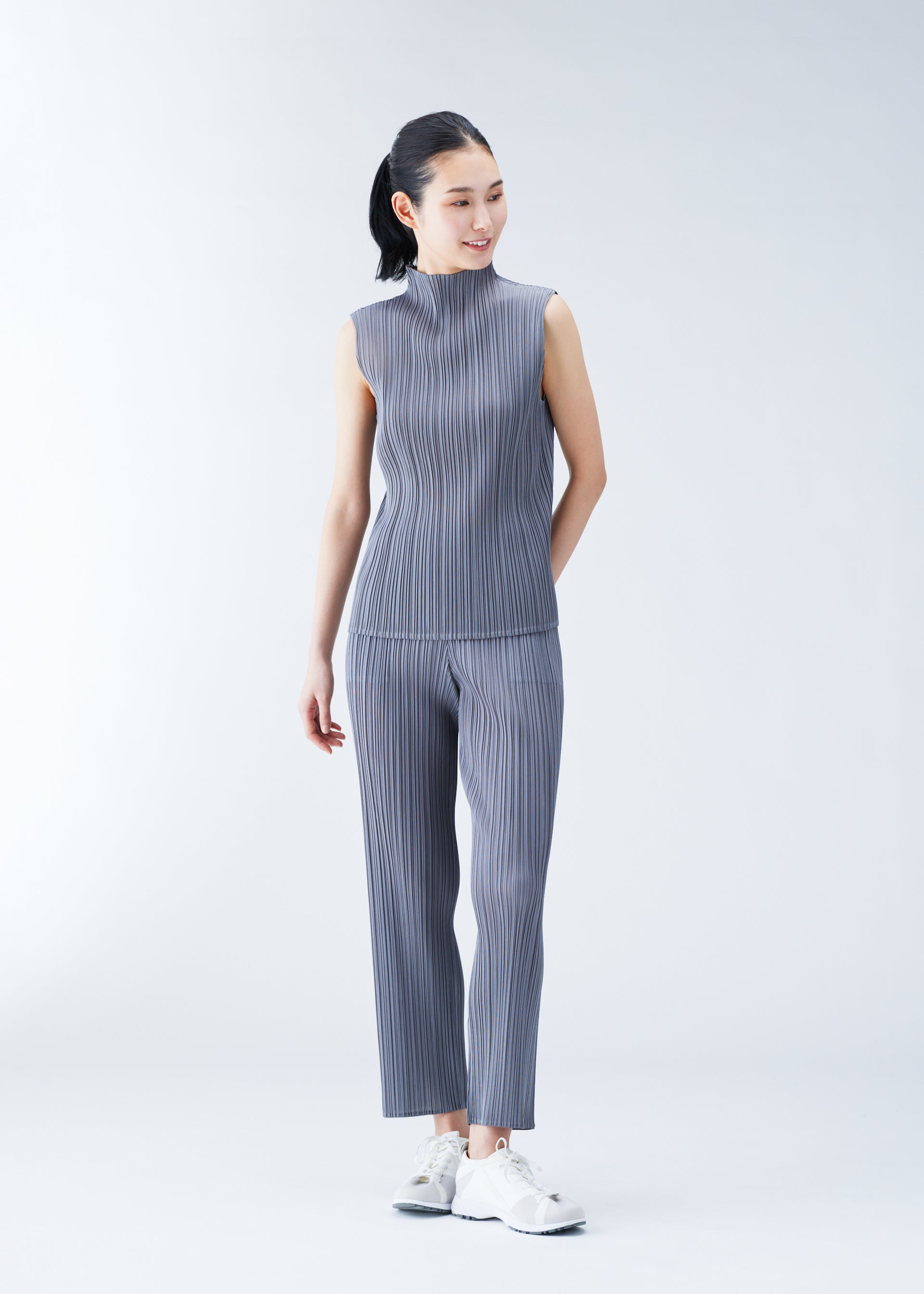 BASICS Top Grey