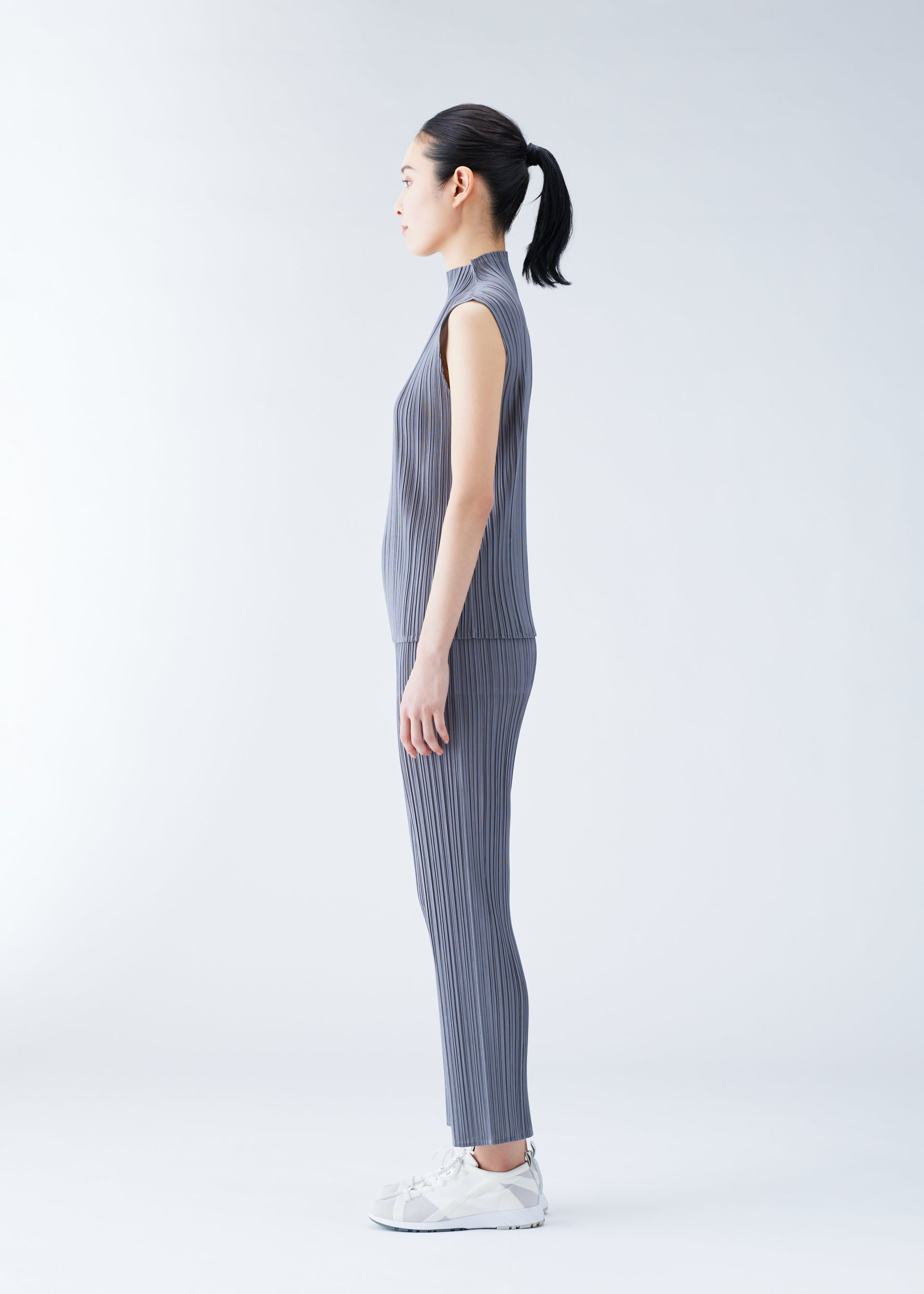 BASICS Top Grey
