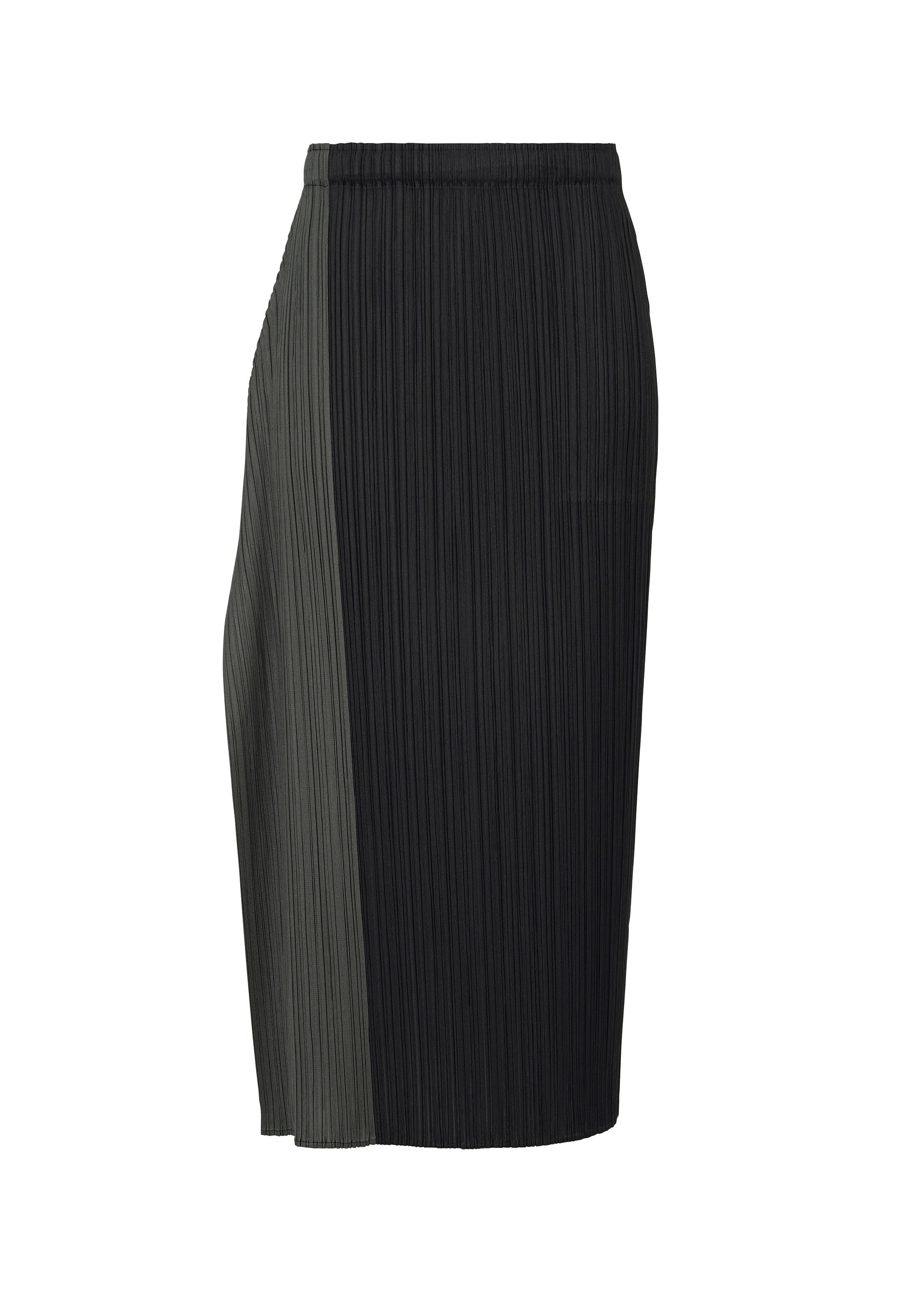 A product shot of the PLEATS PLEASE ISSEY MIYAKE POINTE skirt in black.