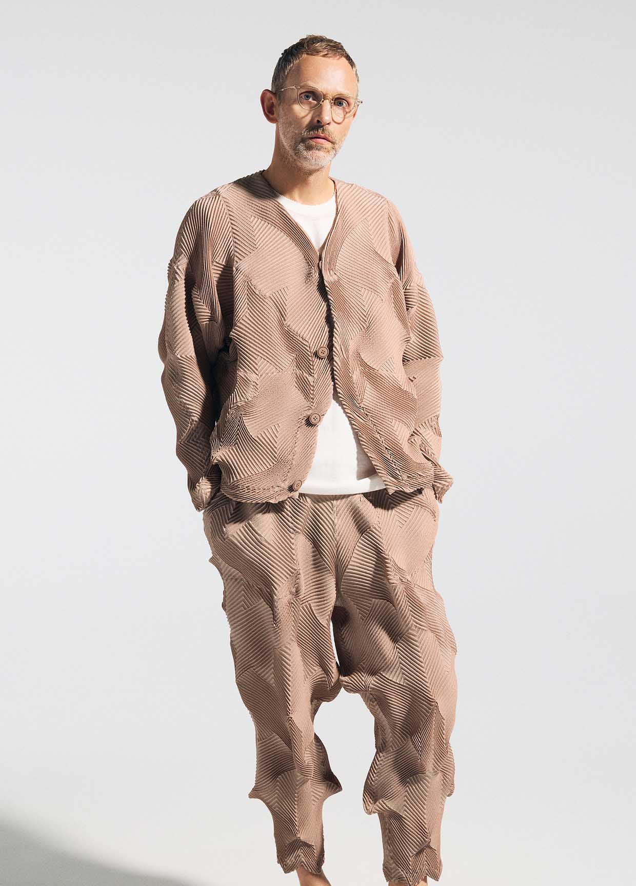 A-POC ABLE ISSEY MIYAKE LOOK 38