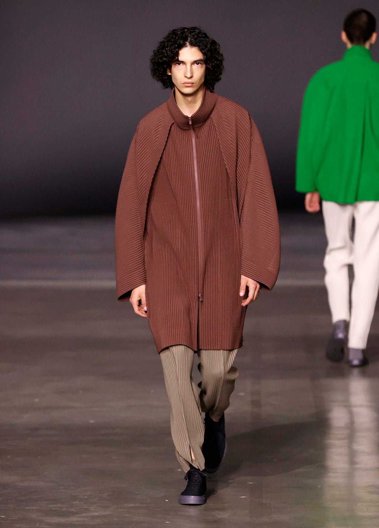 HOMME PLISSÉ ISSEY MIYAKE AUTUMN WINTER 2023/24 COLLECTIONS 03