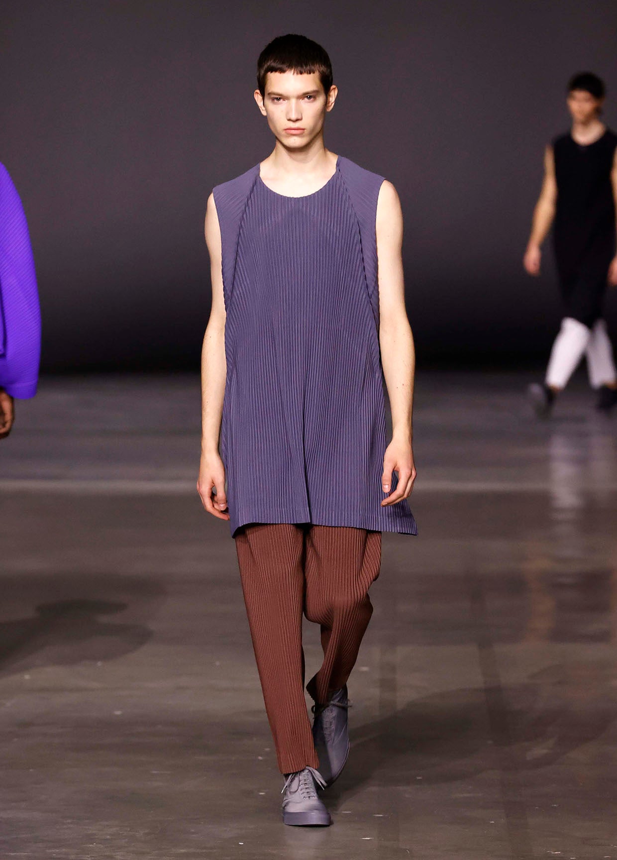 HOMME PLISSÉ ISSEY MIYAKE AUTUMN WINTER 2023/24 COLLECTIONS 05