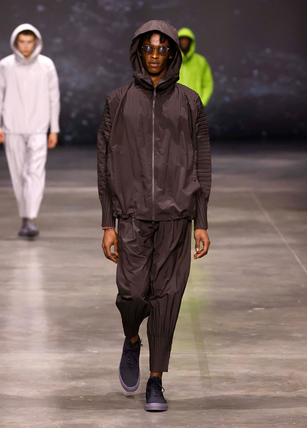 HOMME PLISSÉ ISSEY MIYAKE AUTUMN WINTER 2023/24 COLLECTIONS 19