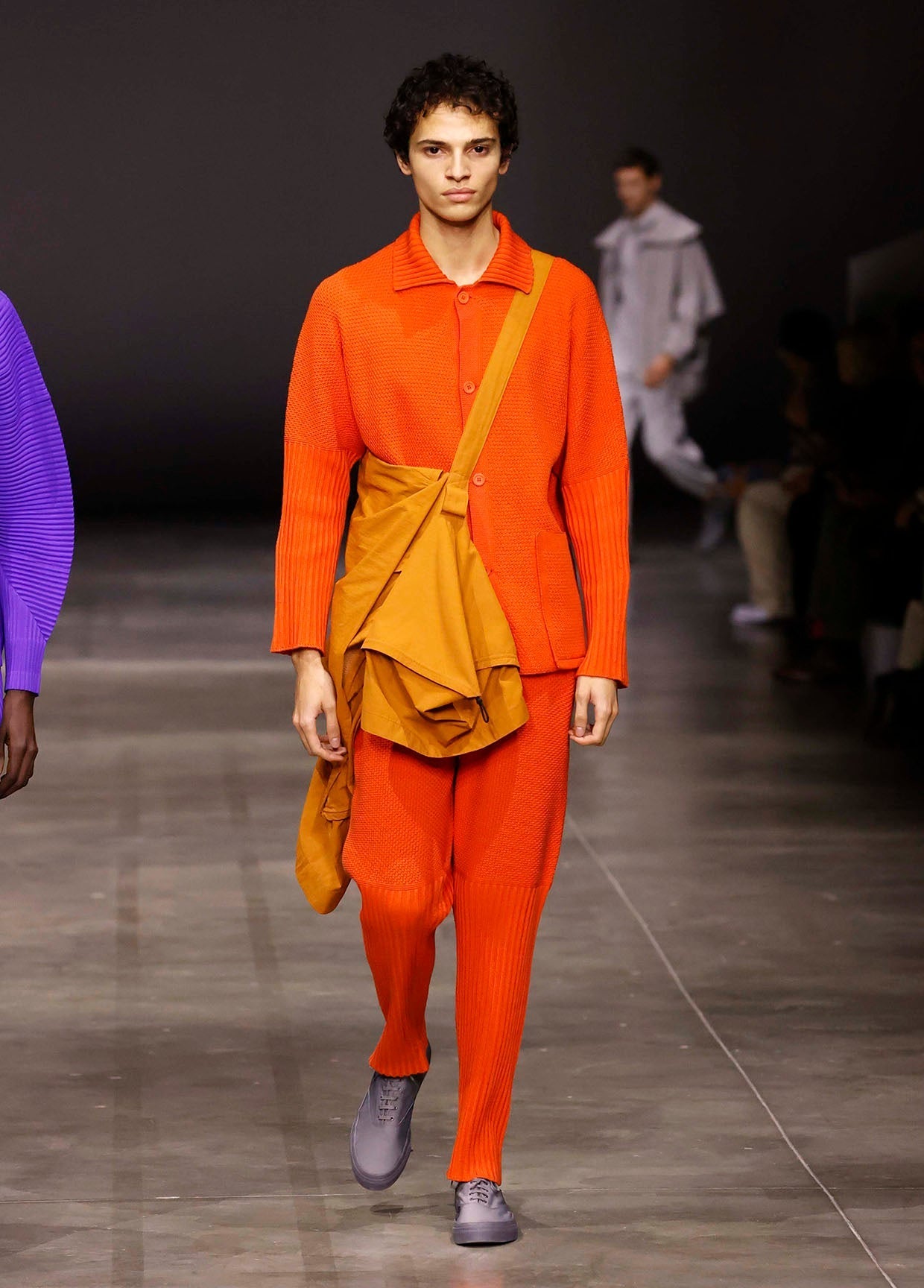 HOMME PLISSÉ ISSEY MIYAKE AUTUMN WINTER 2023/24 COLLECTIONS 30