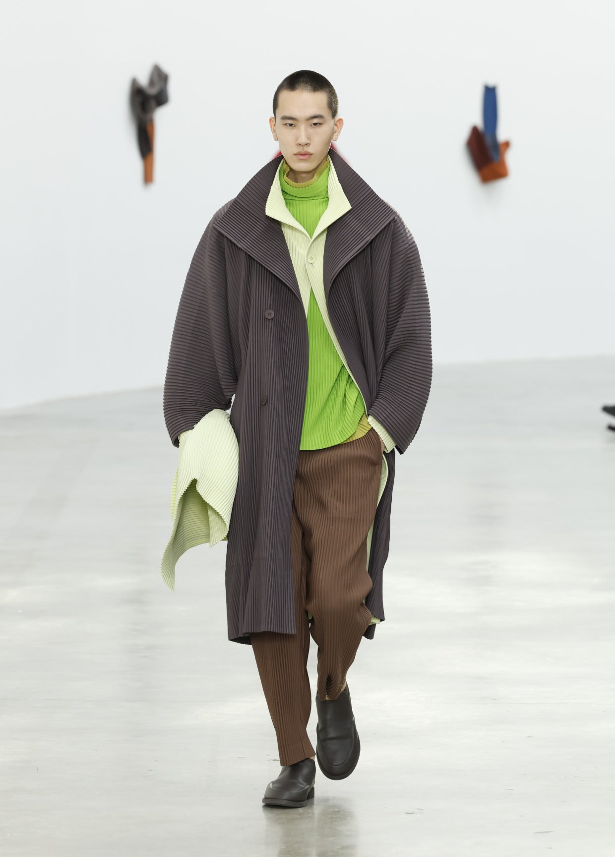 HOMME PLISSÉ ISSEY MIYAKE AUTUMN WINTER 2024/25 COLLECTIONS 29