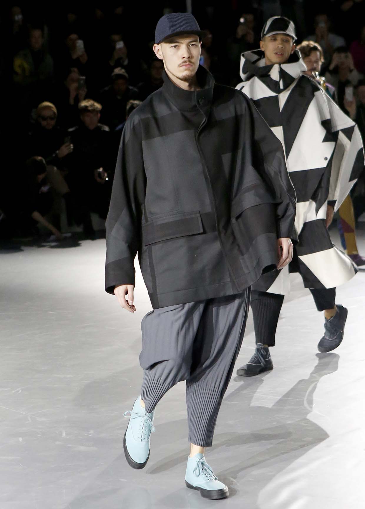 HOMME PLISSÉ ISSEY MIYAKE AUTUMN WINTER 20/21 COLLECTIONS15