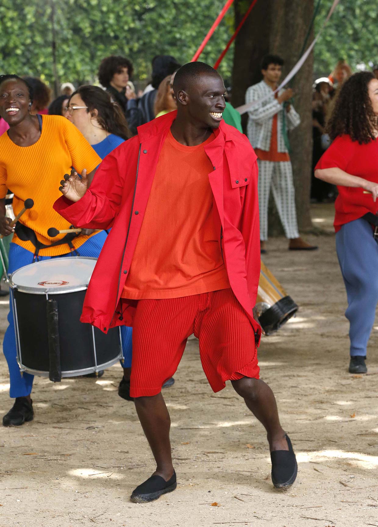 HOMME PLISSÉ ISSEY MIYAKE SPRING SUMMER 2020 COLLECTIONS 40