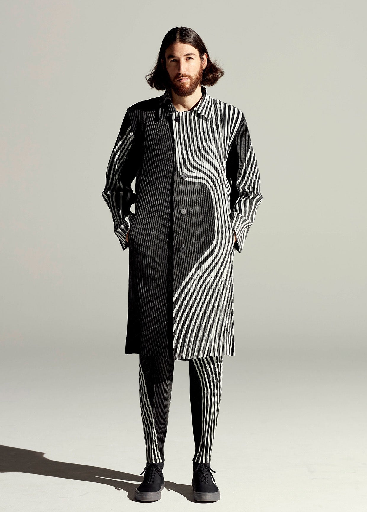 HOMME PLISSÉ ISSEY MIYAKE SPRING SUMMER 2022 COLLECTIONS07