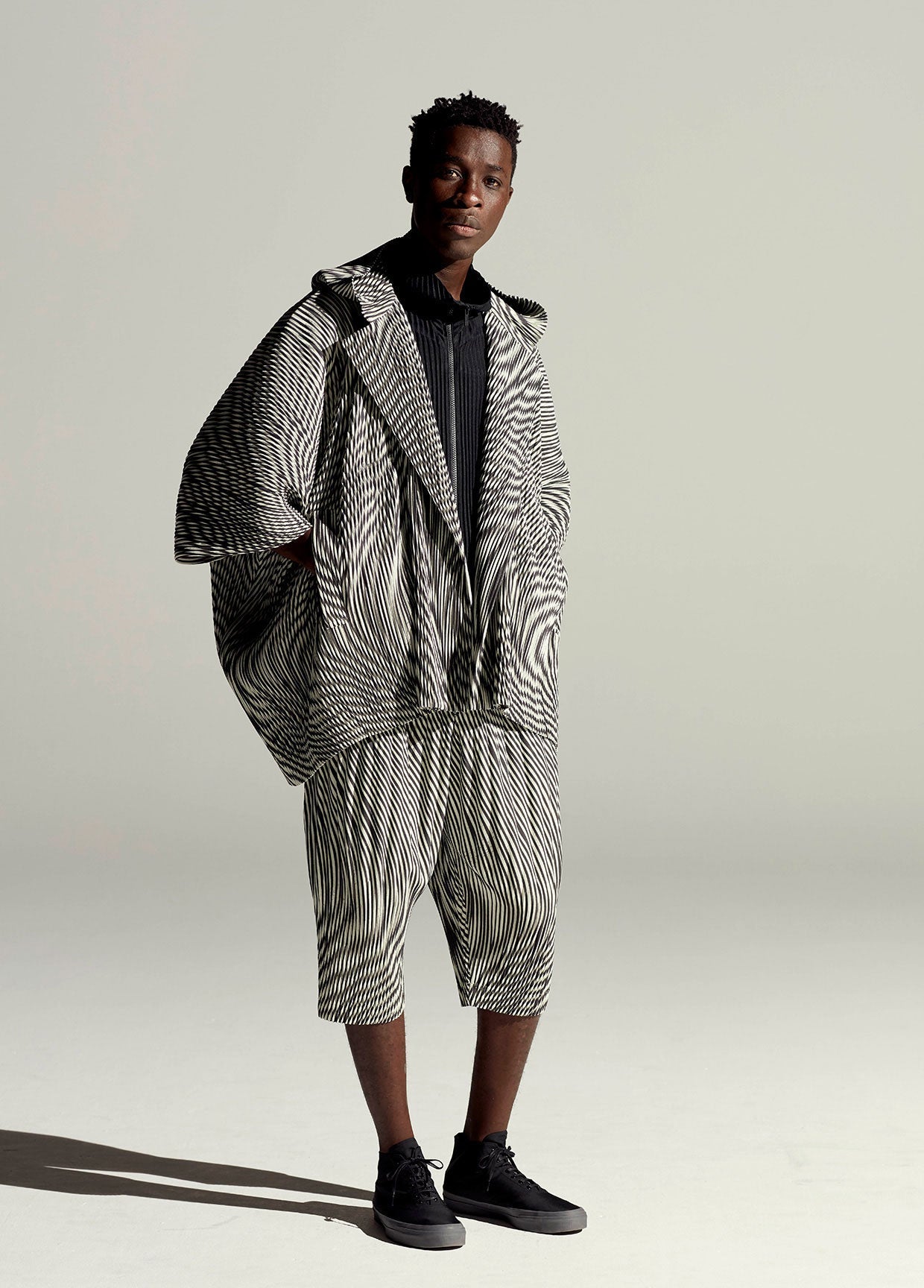 HOMME PLISSÉ ISSEY MIYAKE SPRING SUMMER 2022 COLLECTIONS16