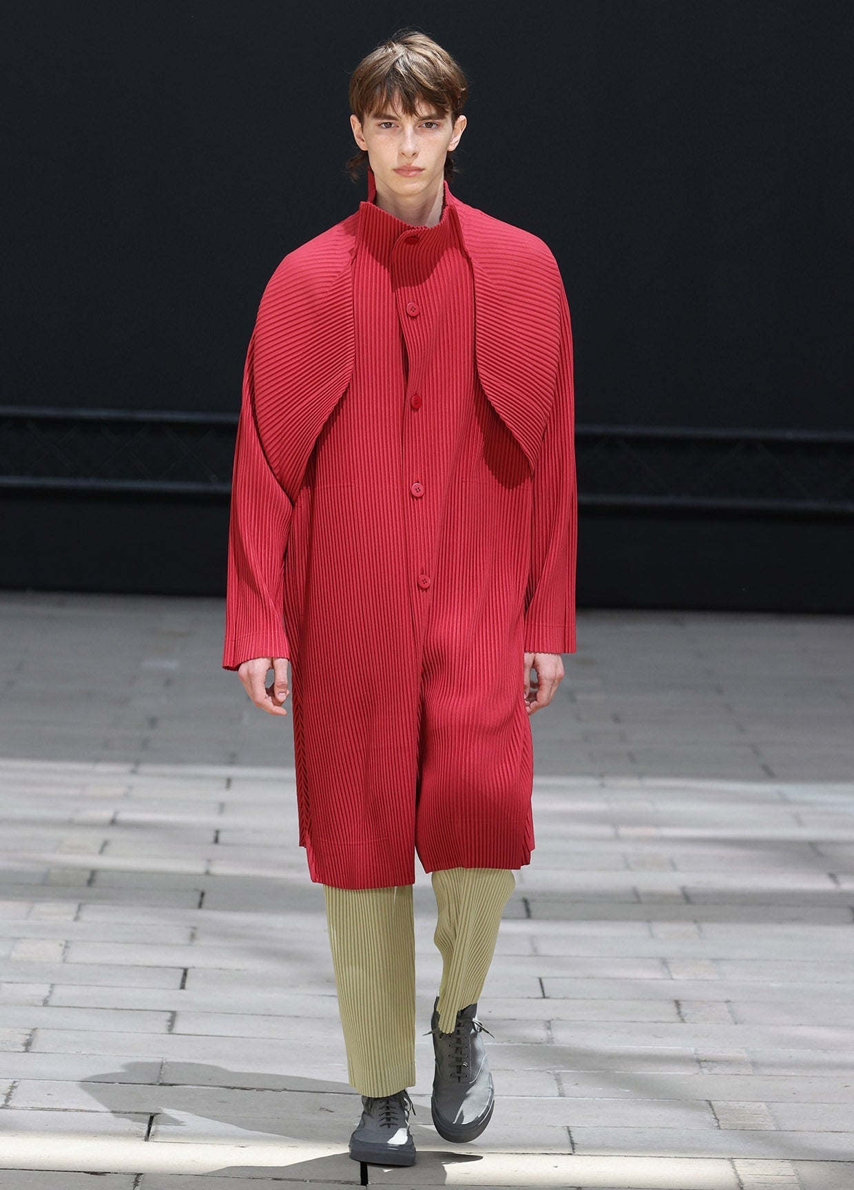 HOMME PLISSÉ ISSEY MIYAKE SPRING SUMMER 2023 COLLECTIONS02