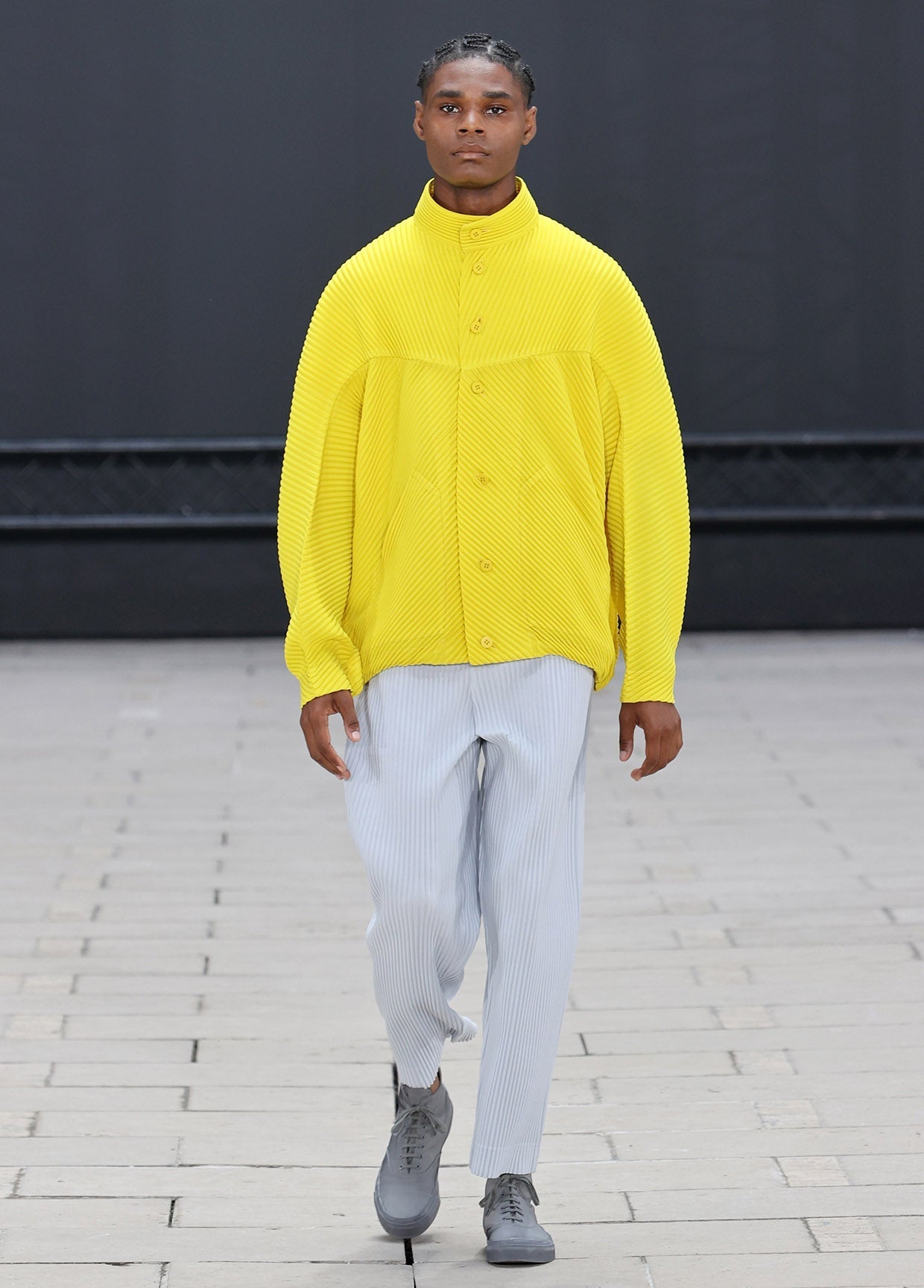 HOMME PLISSÉ ISSEY MIYAKE SPRING SUMMER 2023 COLLECTIONS25