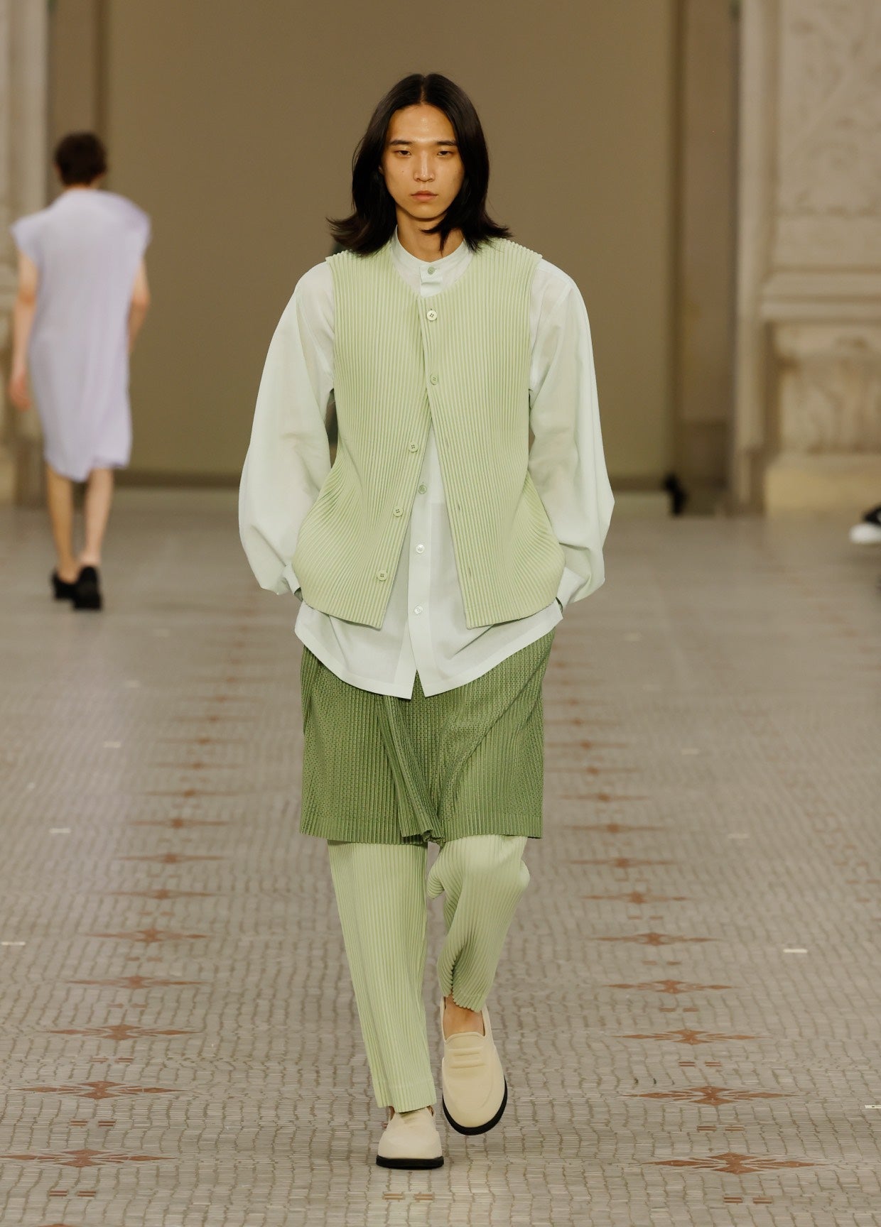 HOMME PLISSÉ ISSEY MIYAKE SPRING SUMMER 2024 COLLECTIONS 14