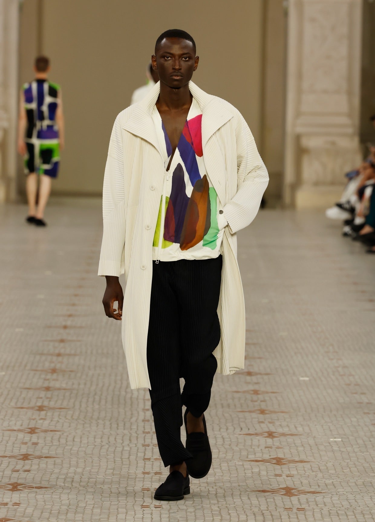 HOMME PLISSÉ ISSEY MIYAKE SPRING SUMMER 2024 COLLECTIONS 32