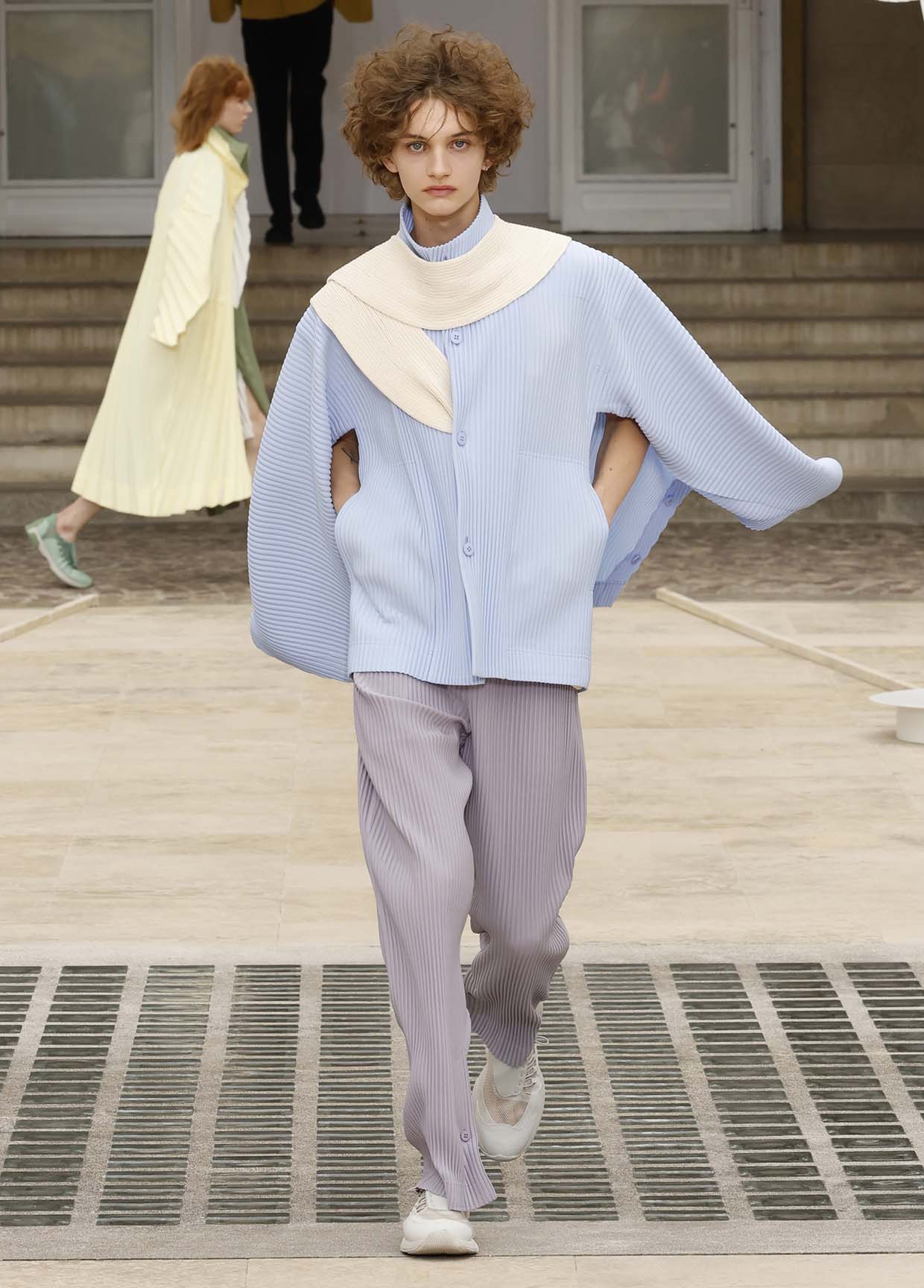 HOMME PLISSÉ ISSEY MIYAKE SPRING SUMMER 2025 COLLECTION 18