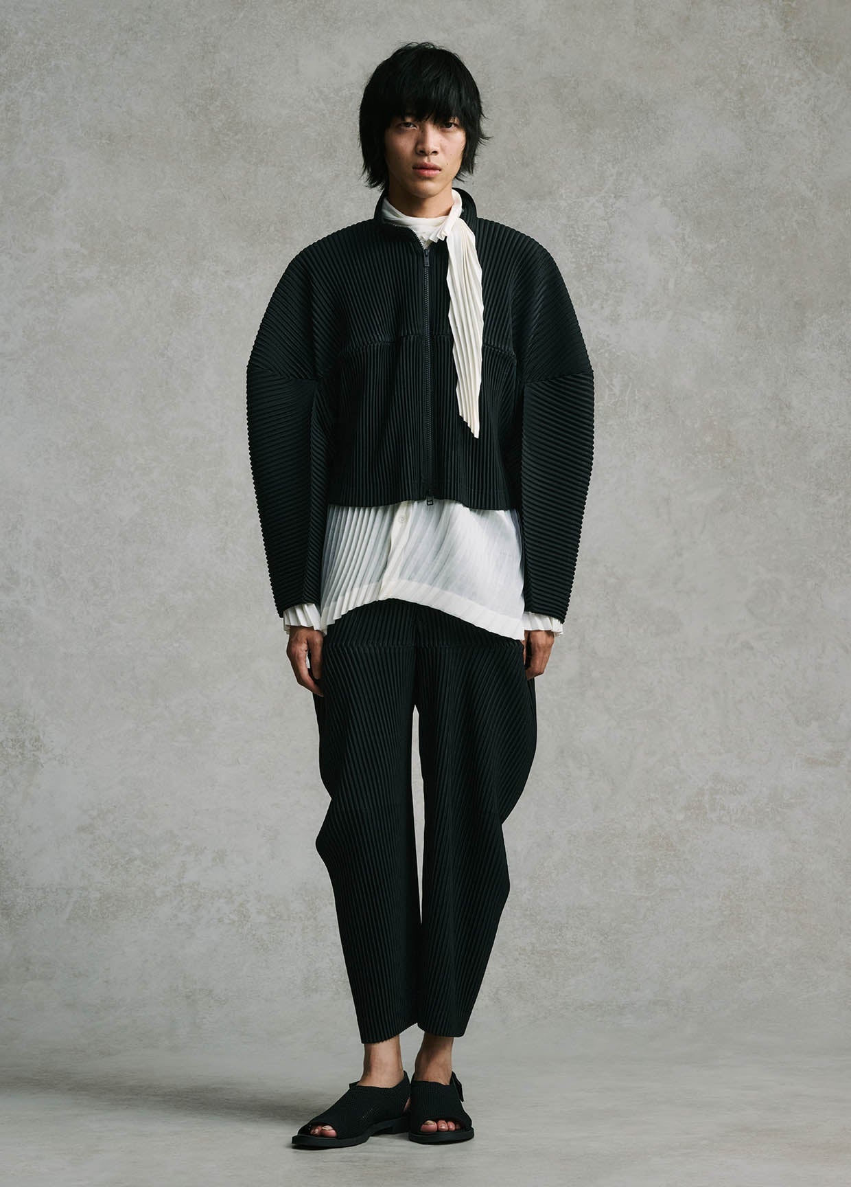 HOMME PLISSÉ ISSEY MIYAKE LOOK 27
