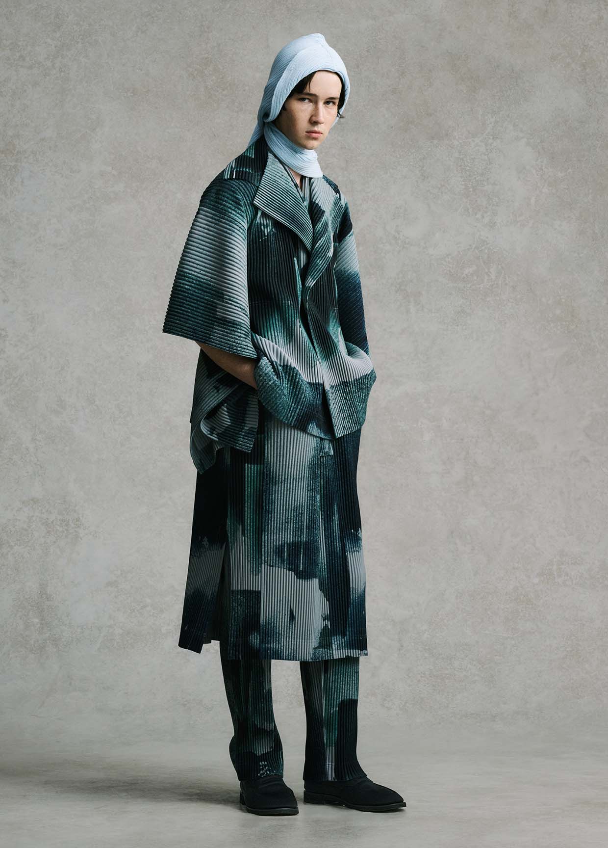 HOMME PLISSÉ ISSEY MIYAKE LOOK 09