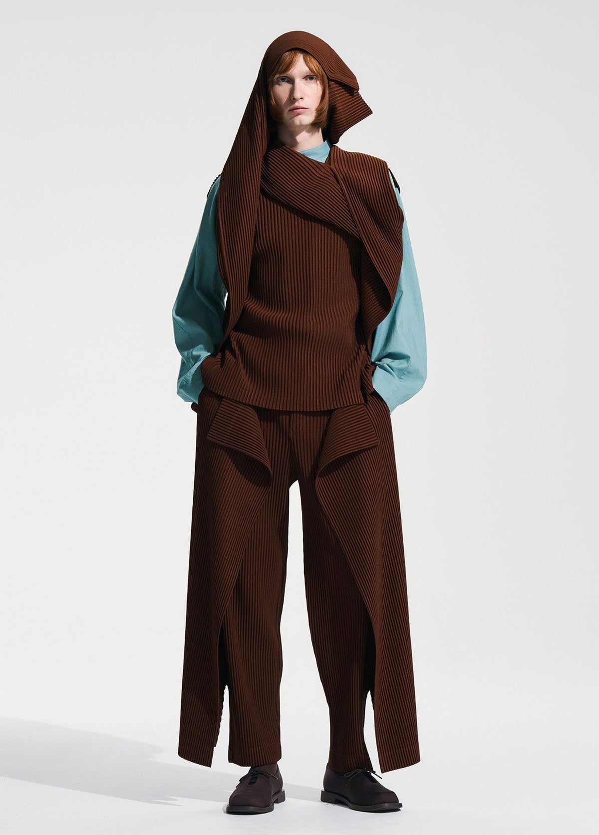 HOMME PLISSÉ ISSEY MIYAKE LOOK 02