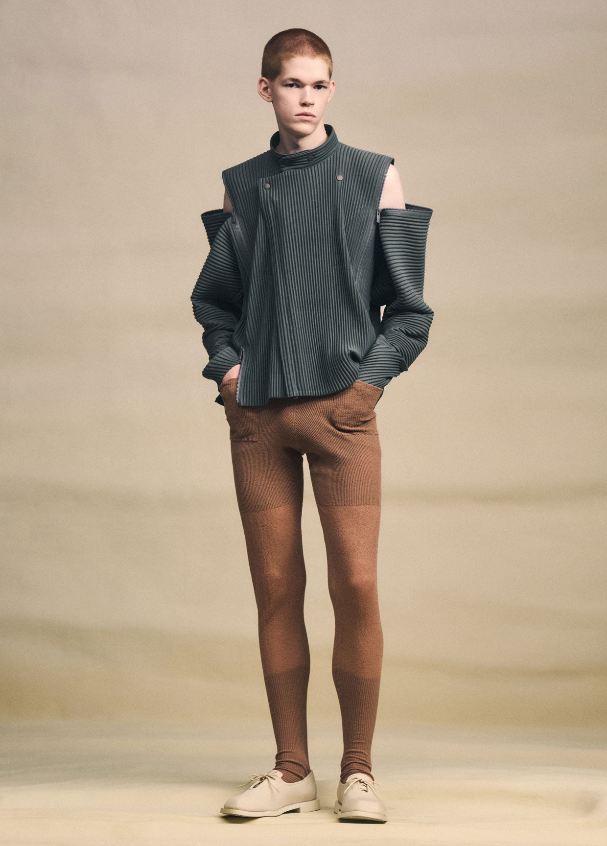HOMME PLISSÉ ISSEY MIYAKE LOOK 31
