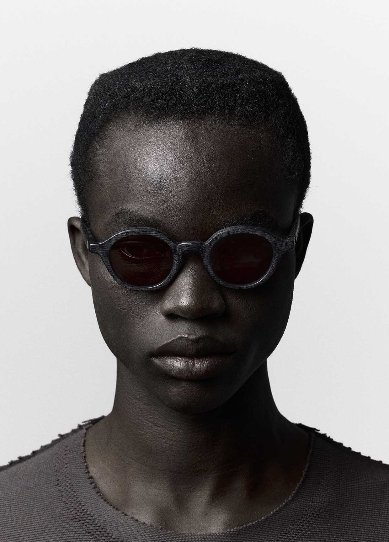 ISSEY MIYAKE EYES LOOK 44