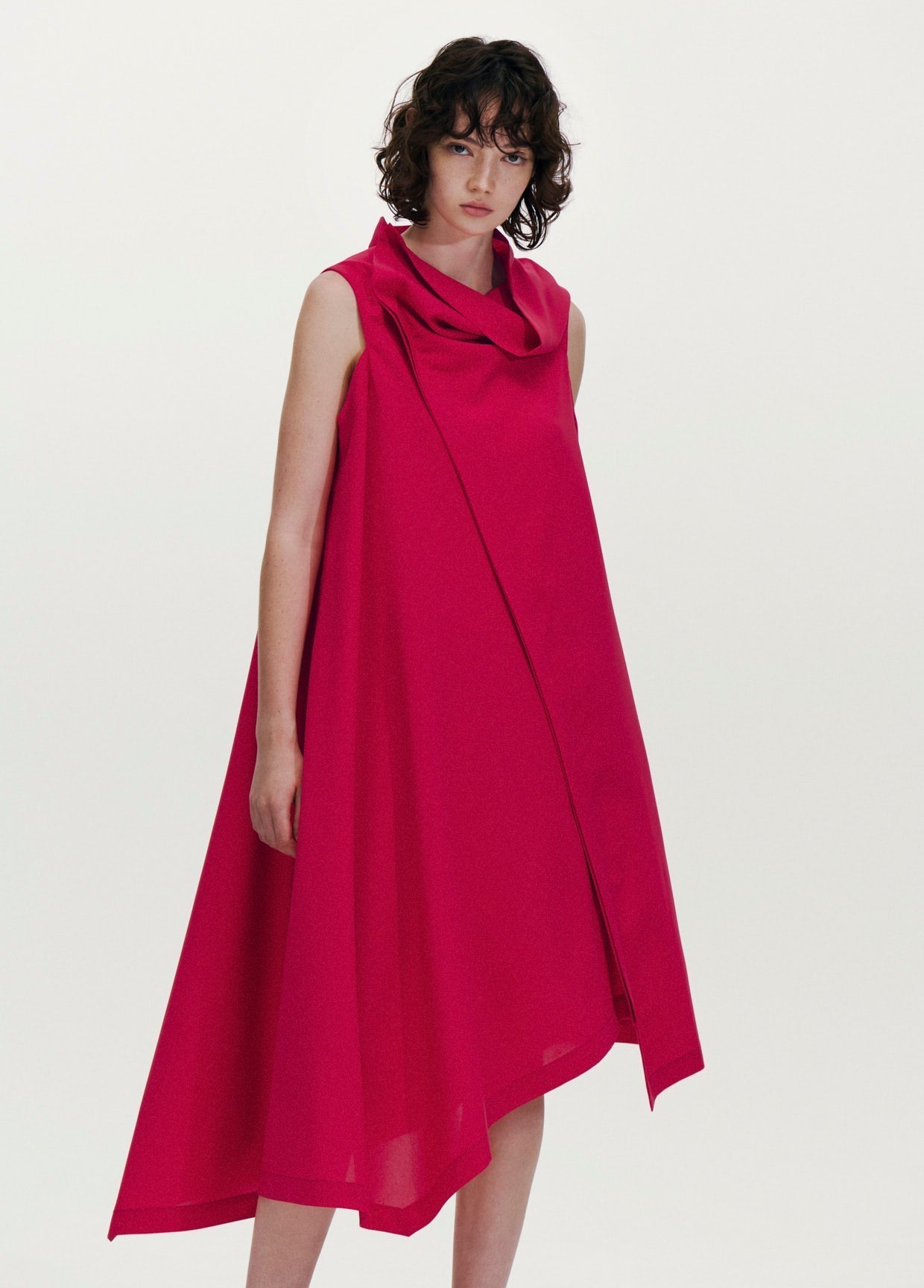 132 5. ISSEY MIYAKE LOOK 25