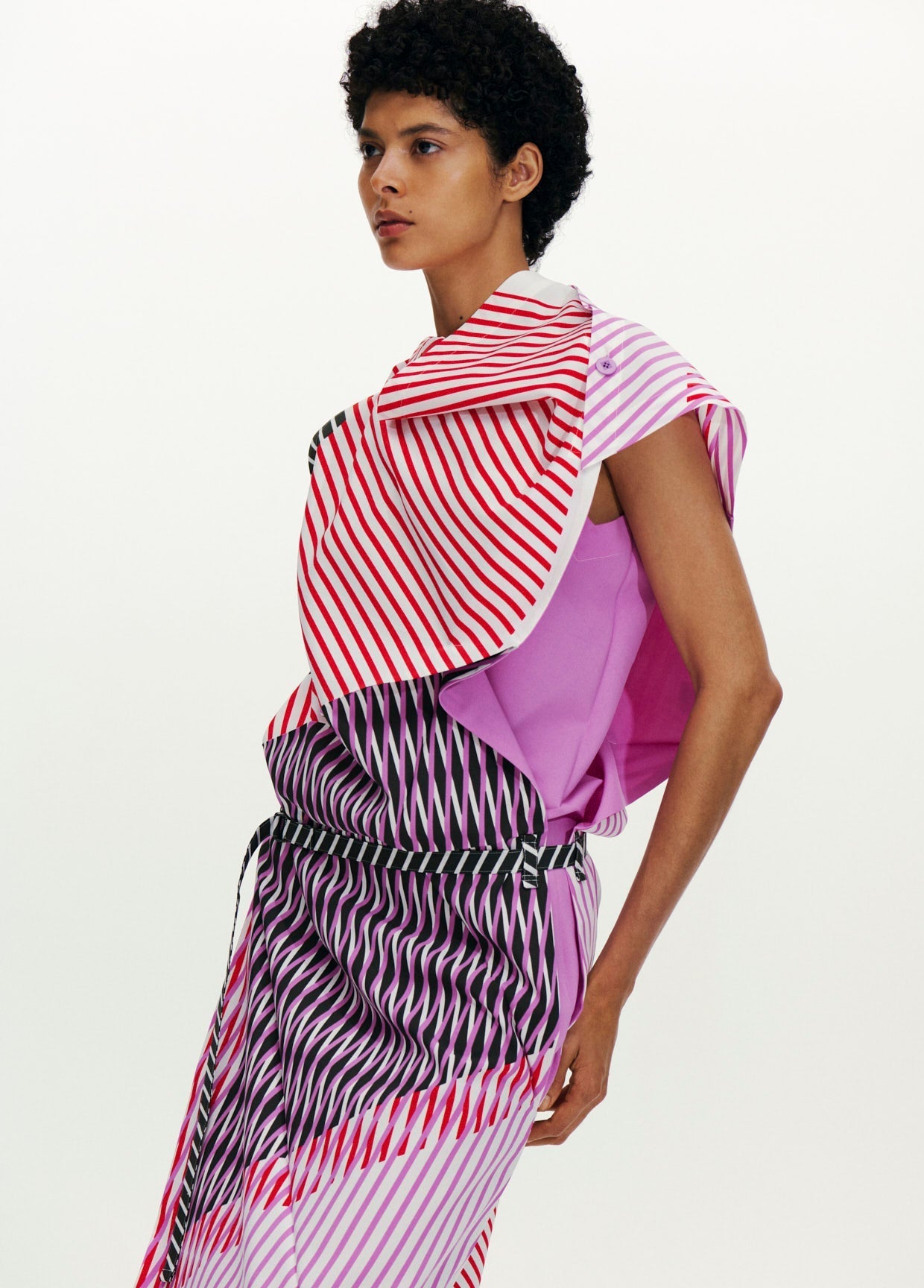 132 5. ISSEY MIYAKE LOOK 14