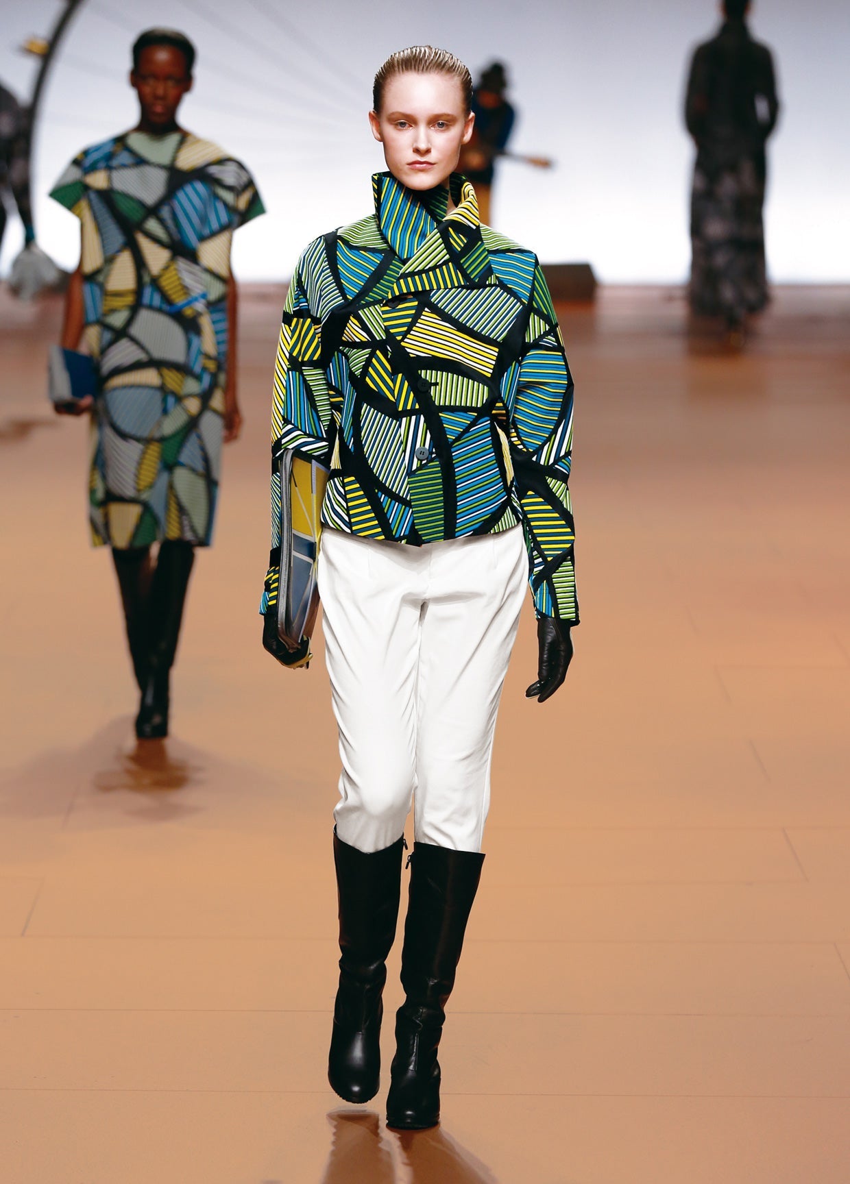 ISSEY MIYAKE AUTUMN WINTER 2014 COLLECTIONS 11