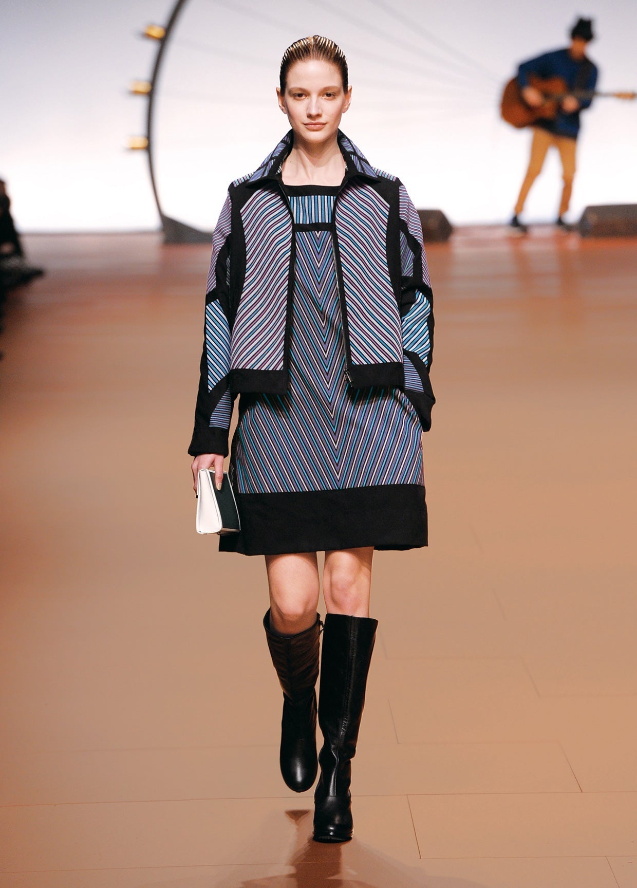 ISSEY MIYAKE AUTUMN WINTER 2014 COLLECTIONS 18