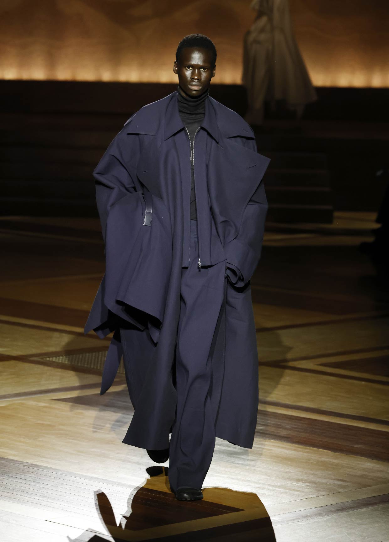 ISSEY MIYAKE AUTUMN WINTER 2024/25 COLLECTIONS 09