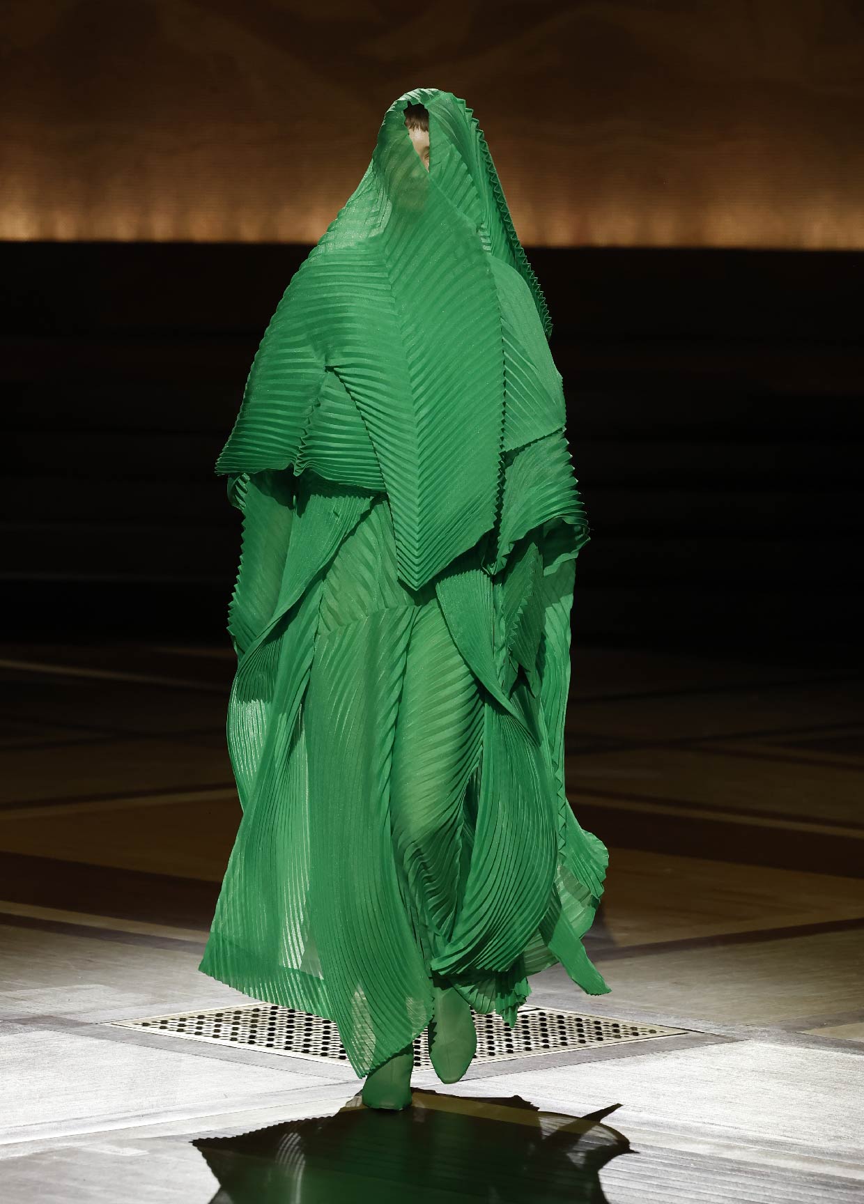 ISSEY MIYAKE AUTUMN WINTER 2024/25 COLLECTIONS 45