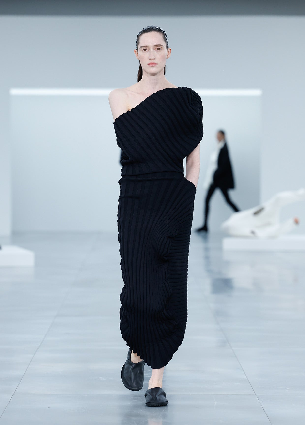 ISSEY MIYAKE AUTUMN WINTER 2025/26 COLLECTIONS 07