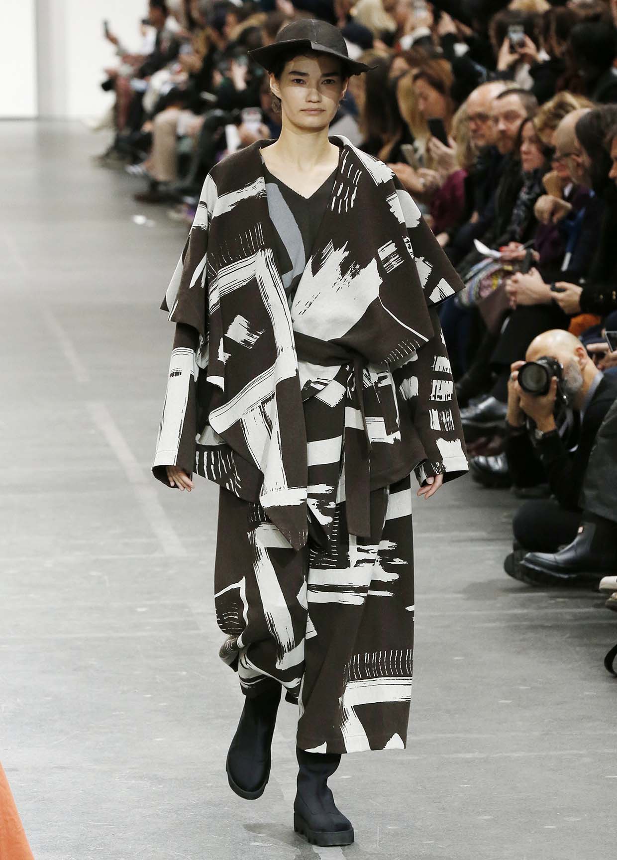 ISSEY MIYAKE AUTUMN WINTER 2020/21 COLLECTIONS 32