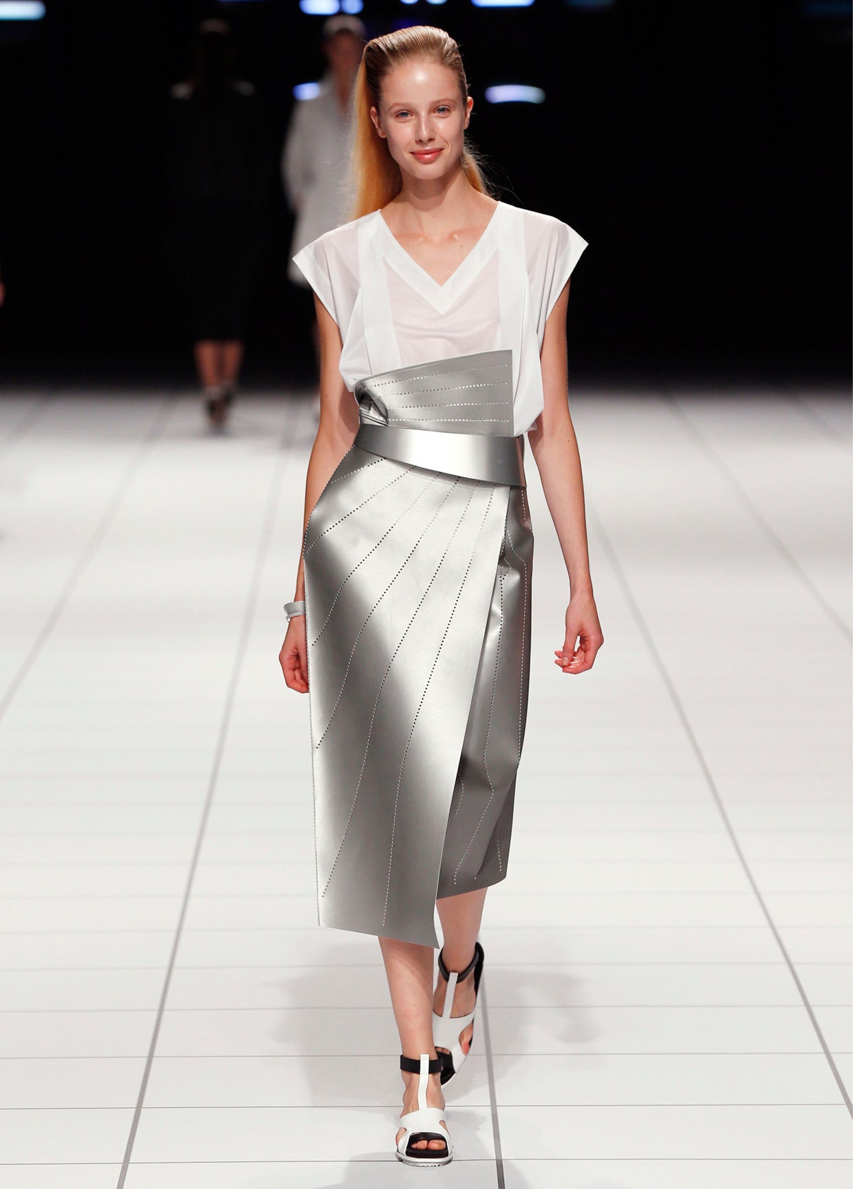 ISSEY MIYAKE SPRING SUMMER 2014 COLLECTIONS 08