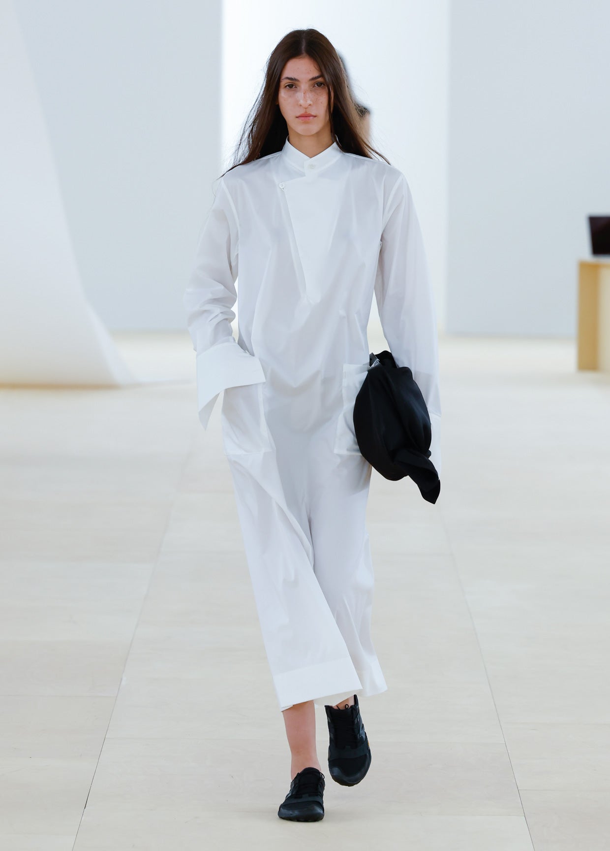 ISSEY MIYAKE SPRING SUMMER 2024 COLLECTIONS 19