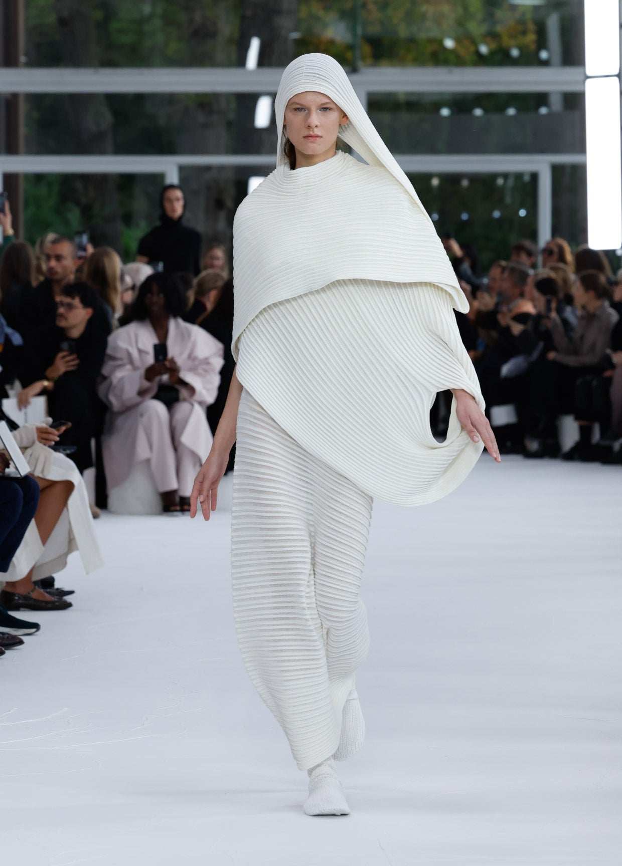 ISSEY MIYAKE SPRING SUMMER 2025 COLLECTIONS 24