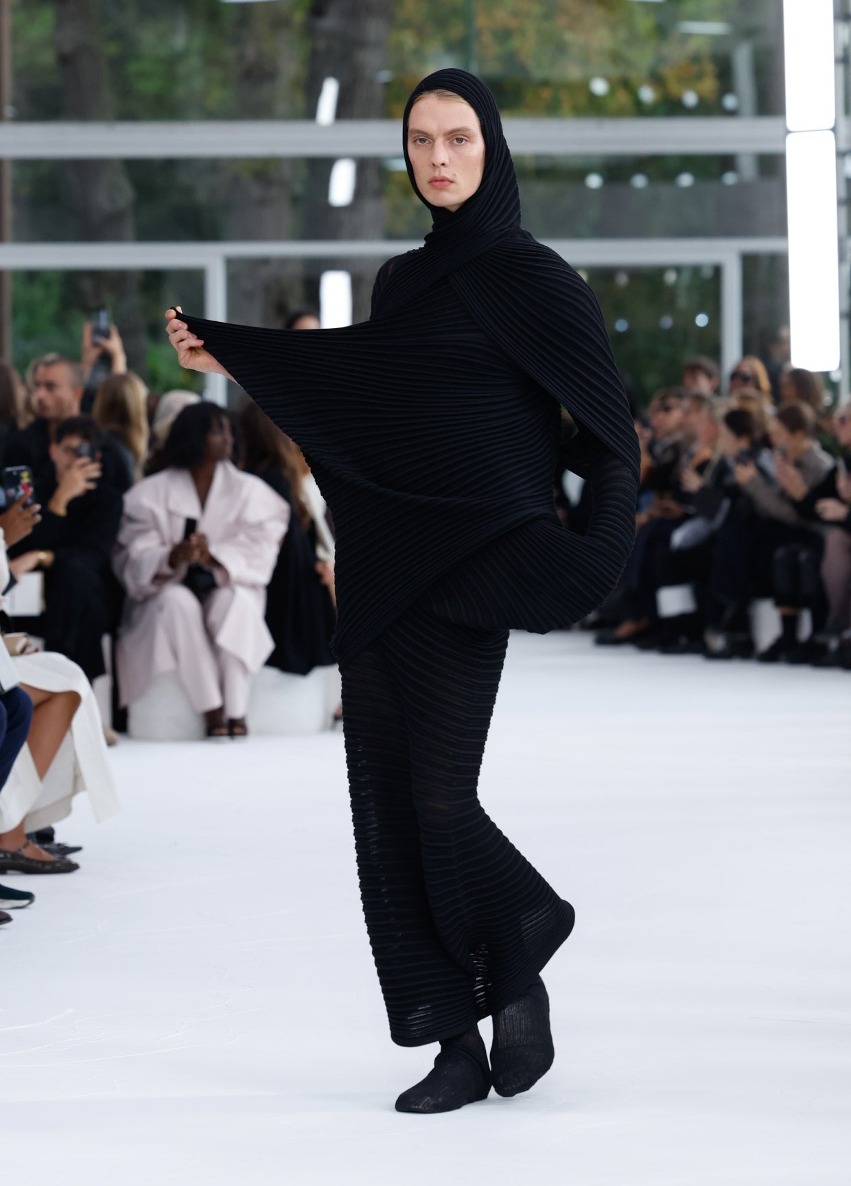 ISSEY MIYAKE SPRING SUMMER 2025 COLLECTIONS 25