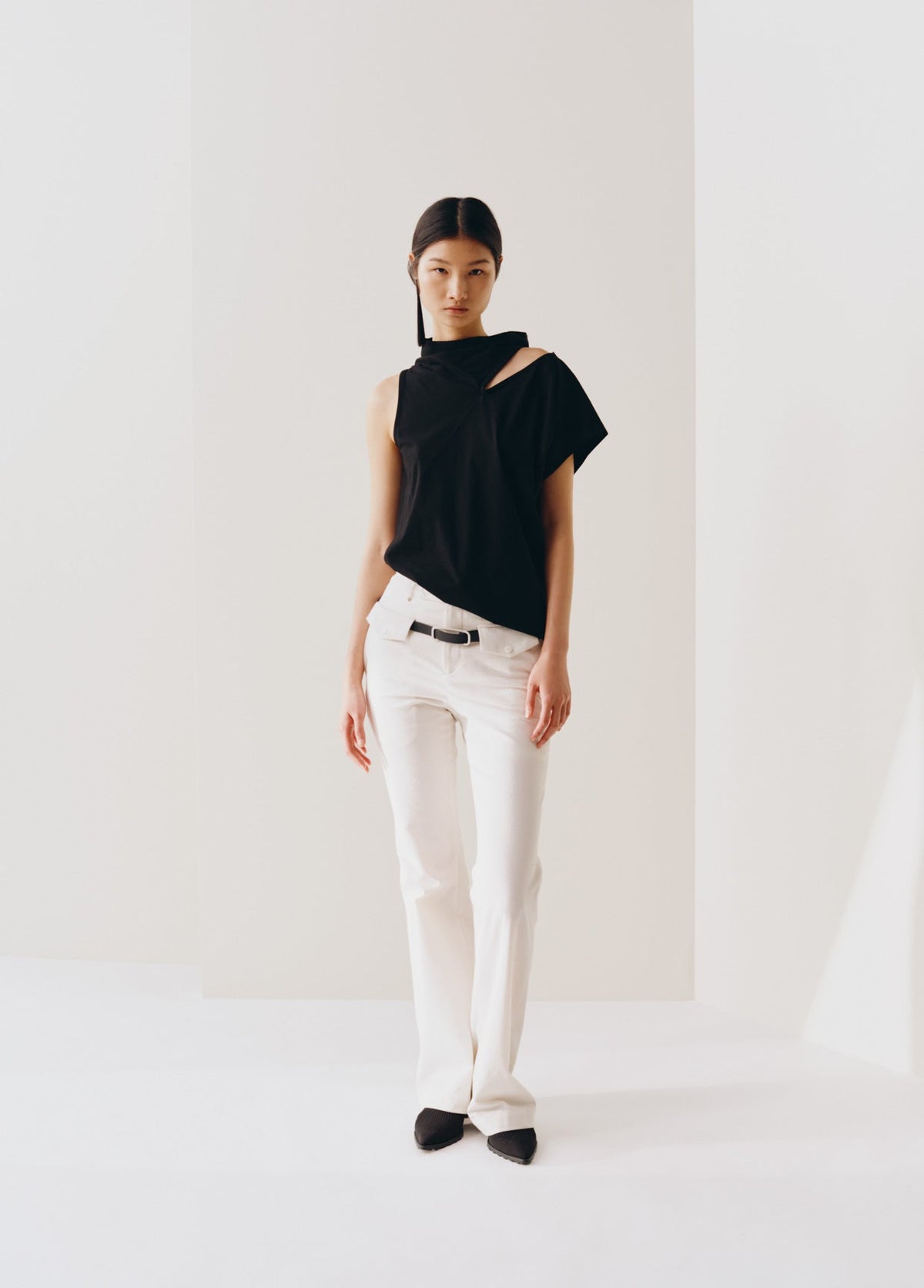 ISSEY MIYAKE LOOK 01