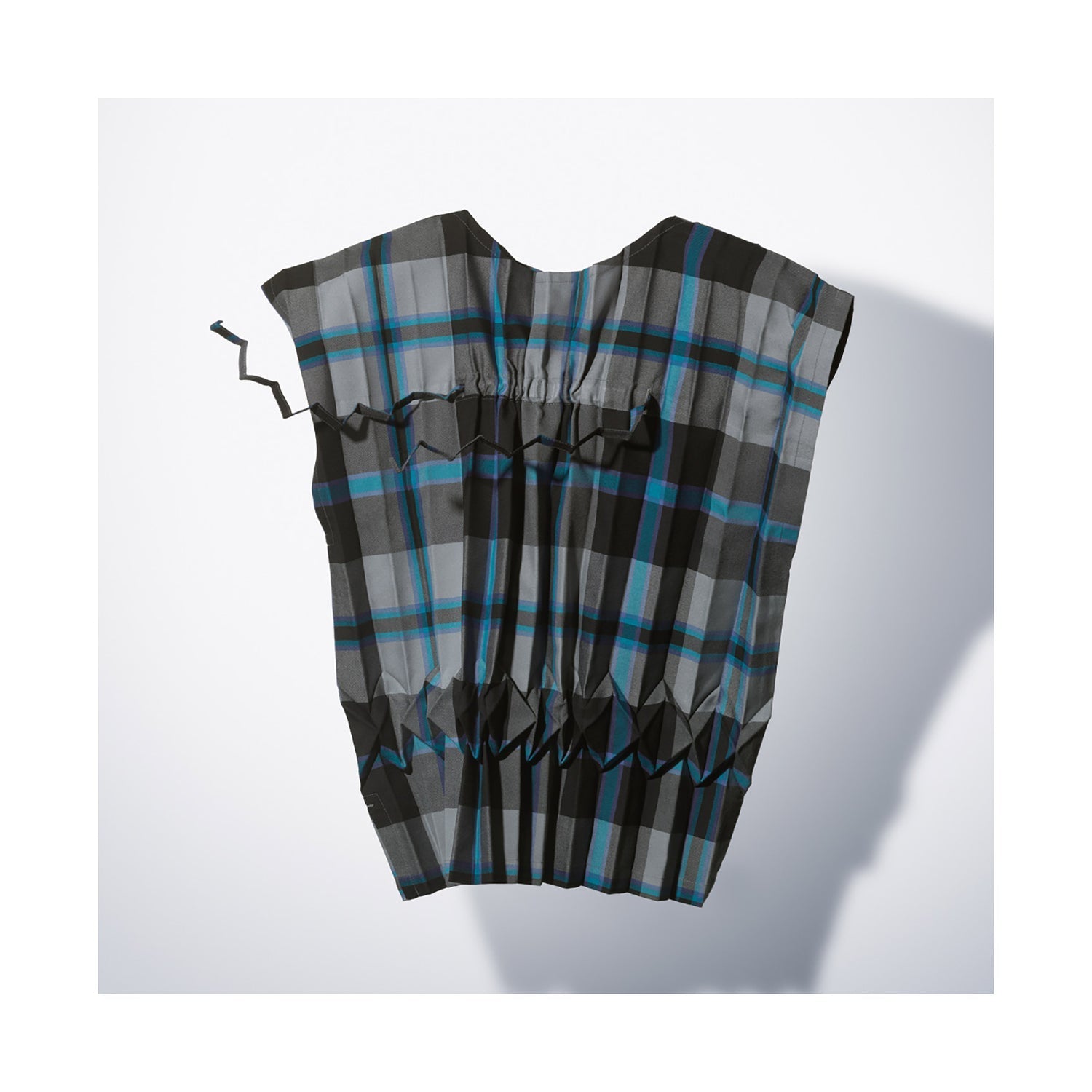 me ISSEY MIYAKE CATALOGUE AW25 31