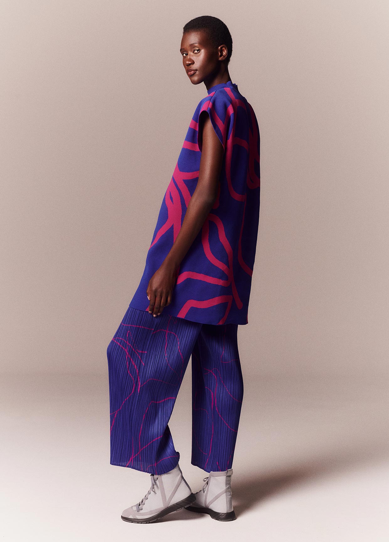 PLEATS PLEASE ISSEY MIYAKE LOOK 24