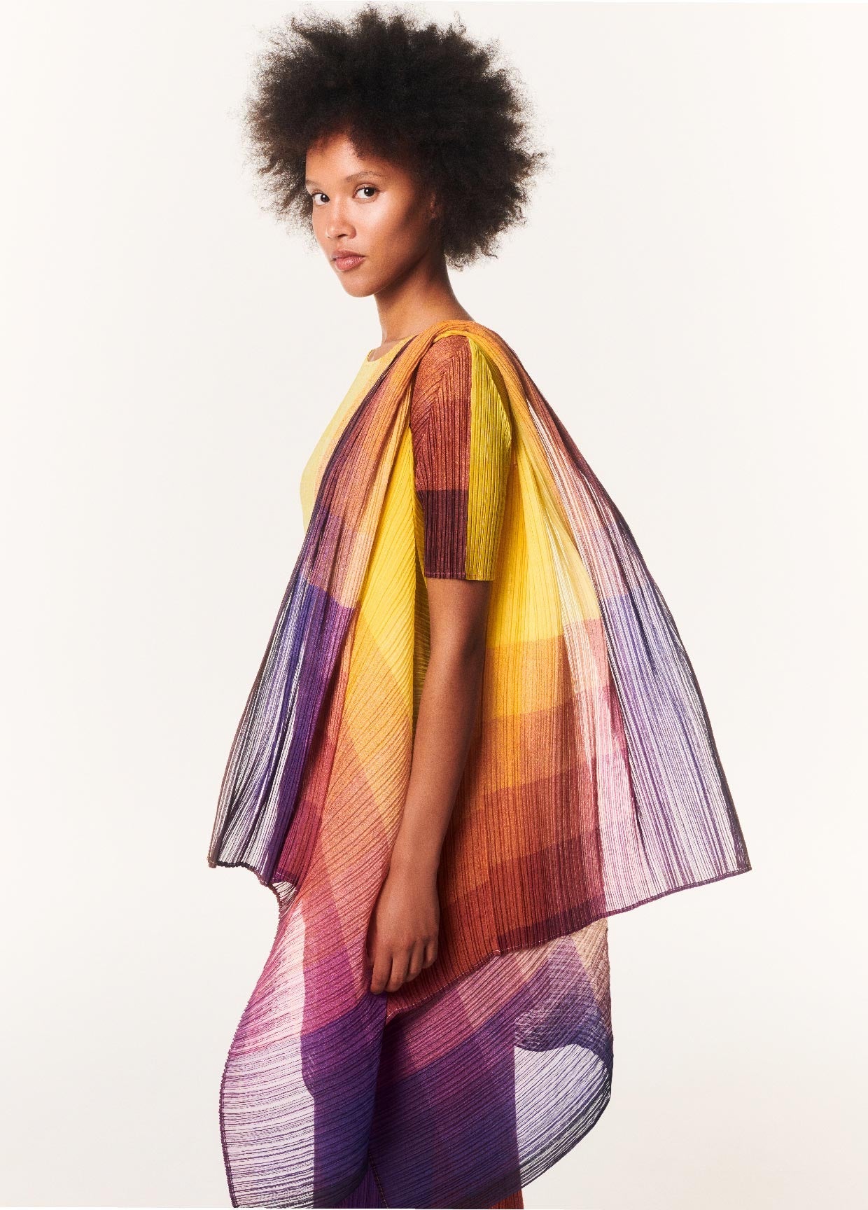 PLEATS PLEASE ISSEY MIYAKE LOOK 21