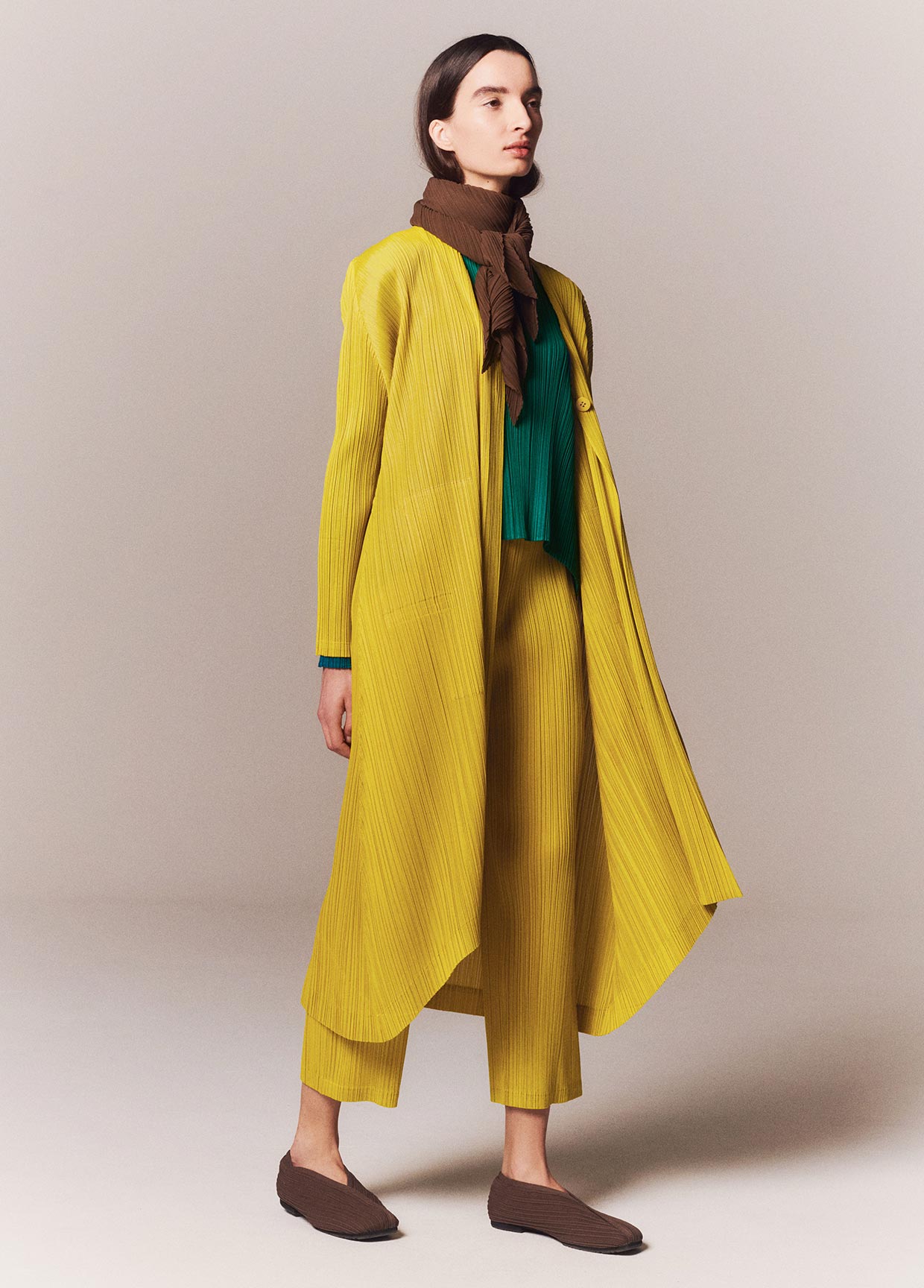 PLEATS PLEASE ISSEY MIYAKE LOOK 28